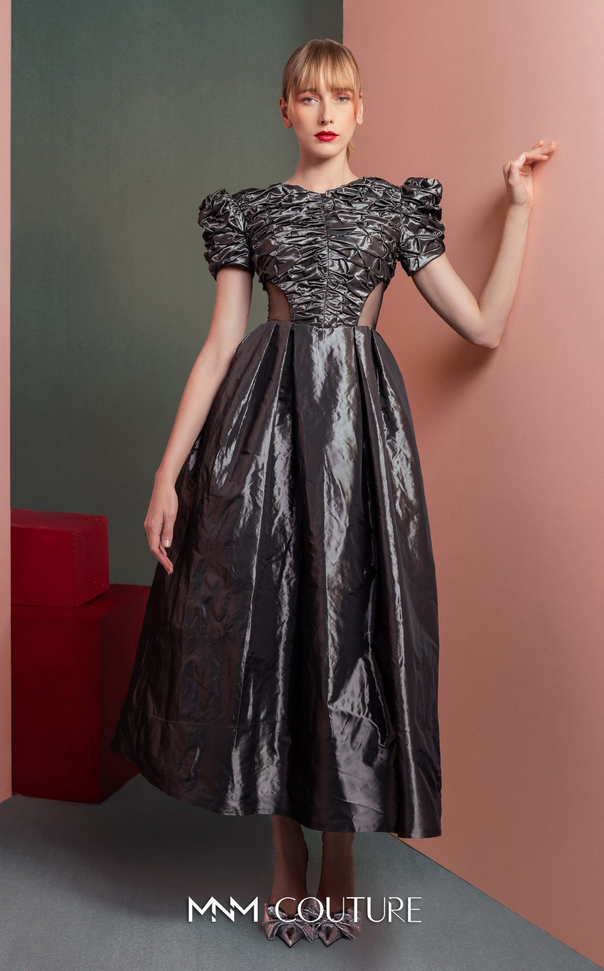Style GOF2512 Elegant Anthracite Dress with Ruched Bodice and Puff Sleeves