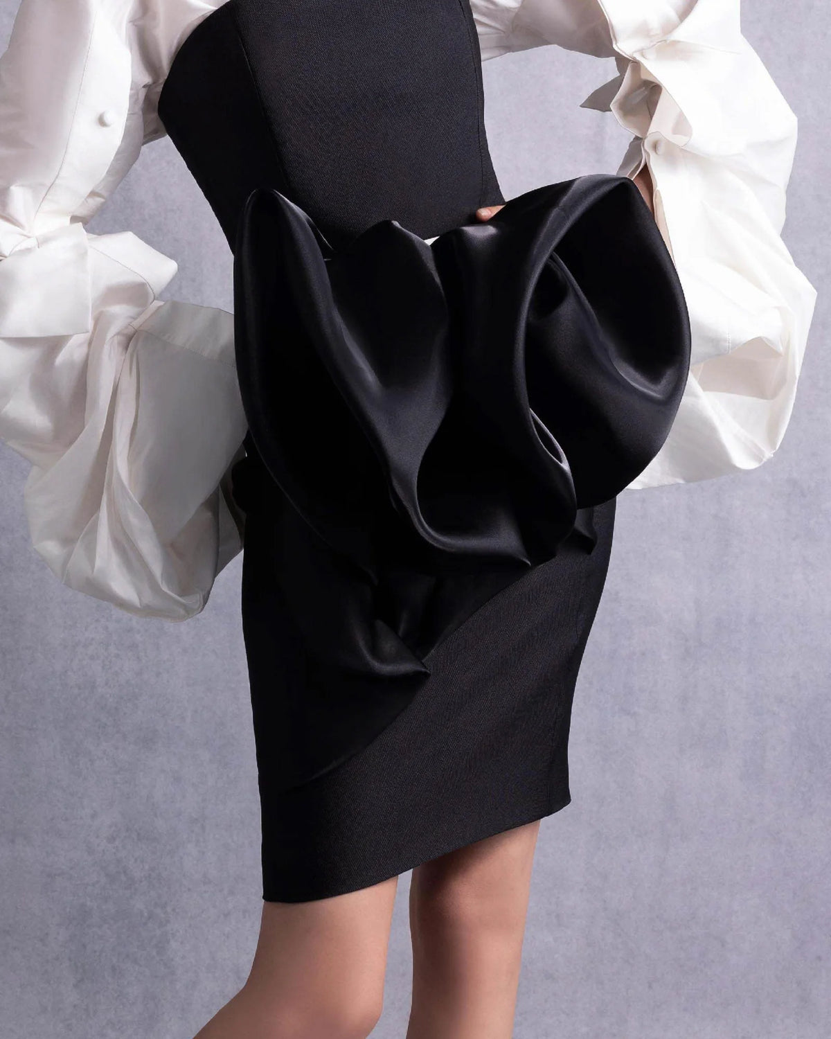 Style GOS2526 Exaggerated Sleeves Off-White Taffeta Blouse Black Piqué Corset Skirt