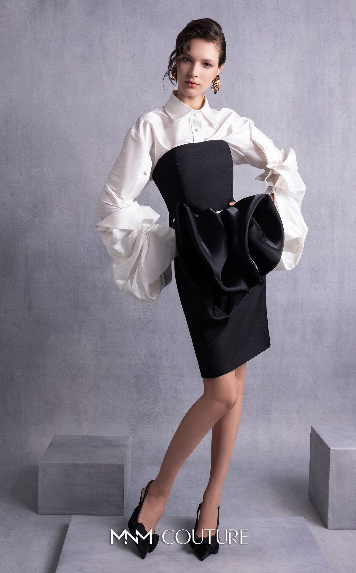 Style GOS2526 Exaggerated Sleeves Off-White Taffeta Blouse Black Piqué Corset Skirt