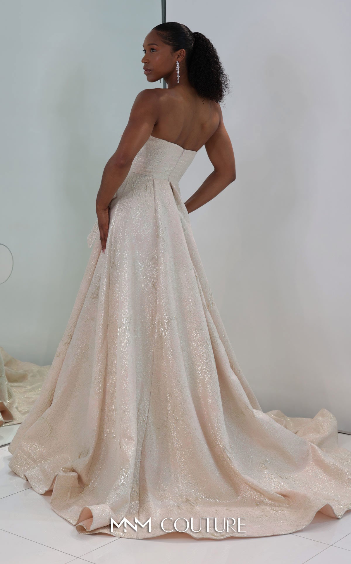 Style M0082