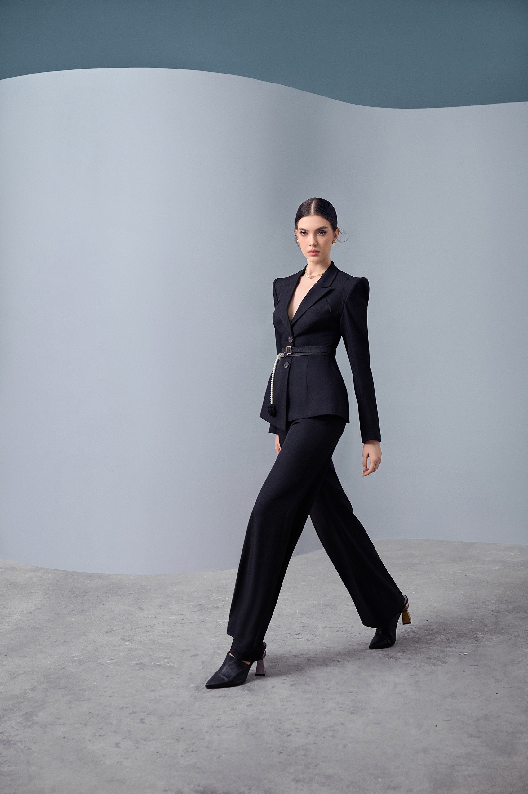 Della Black Wide Leg Pants