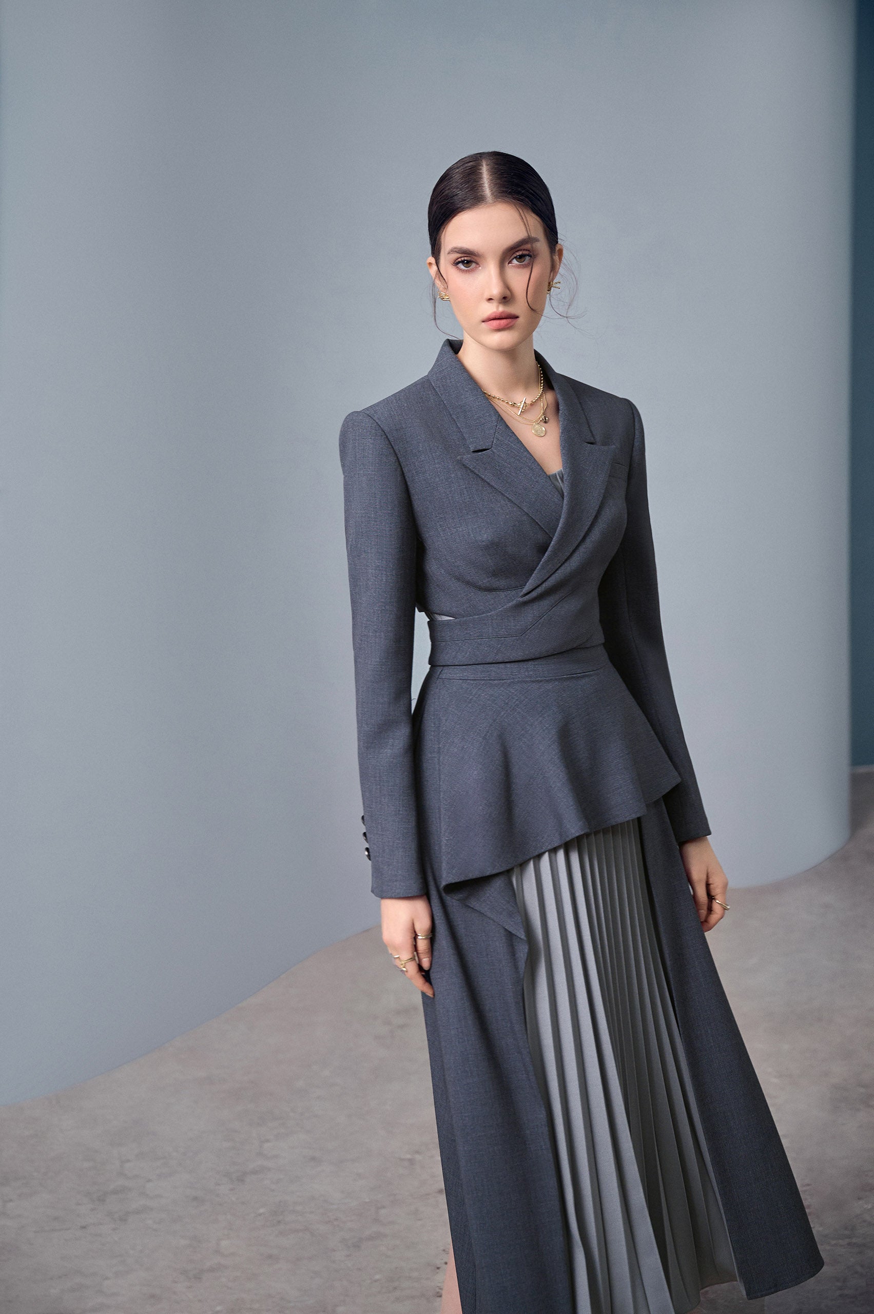 Cloud Gray Crisscrossed Croptop Blazer