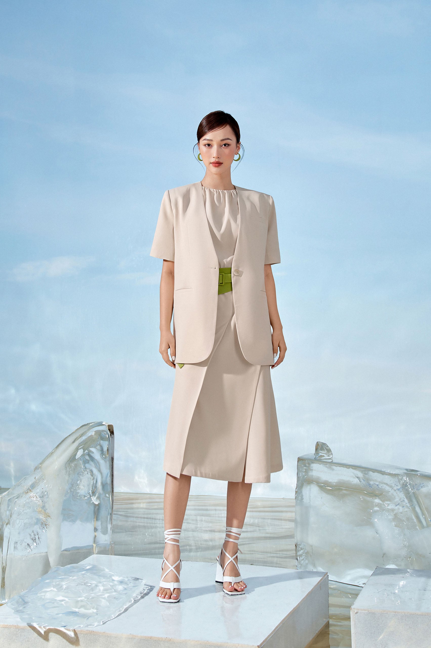 Coconut Split Collar Blazer Bubble Midi Dress