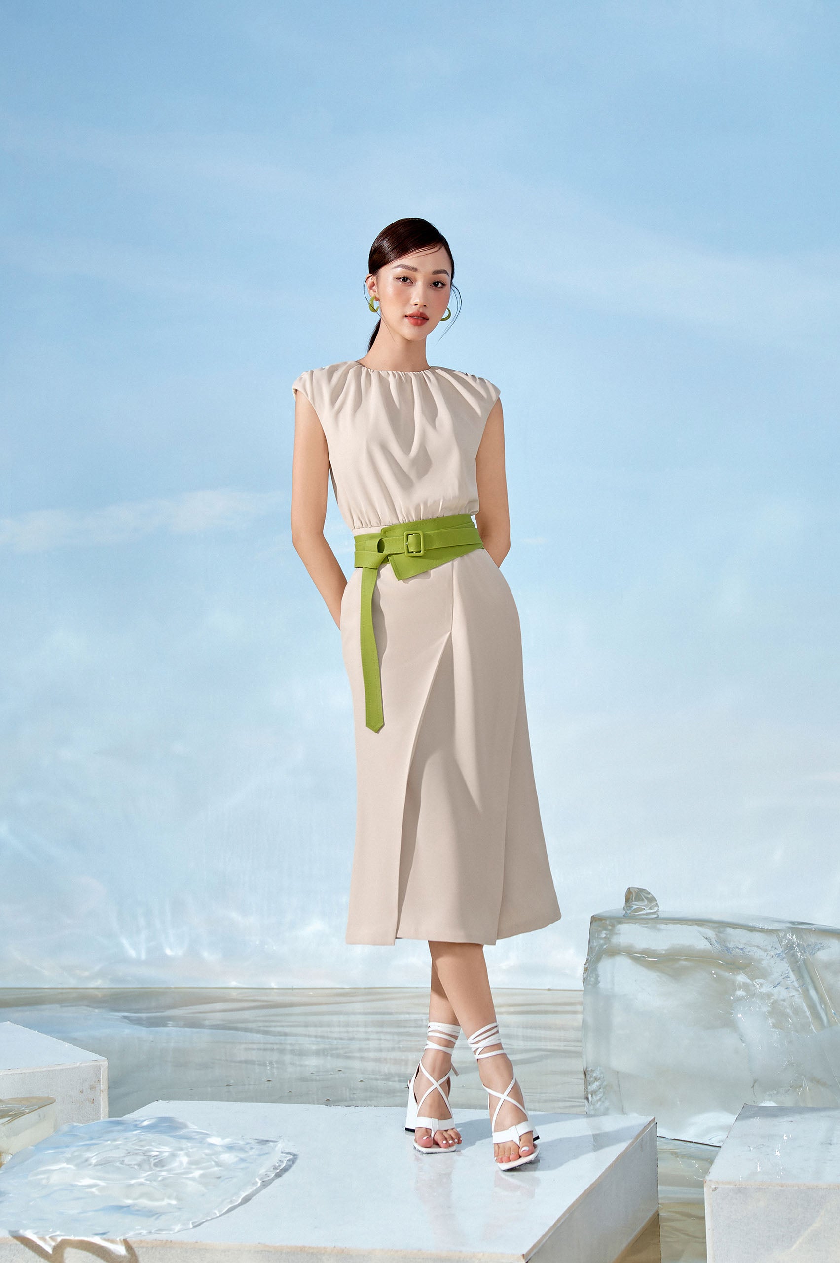 Coconut Split Collar Blazer Bubble Midi Dress