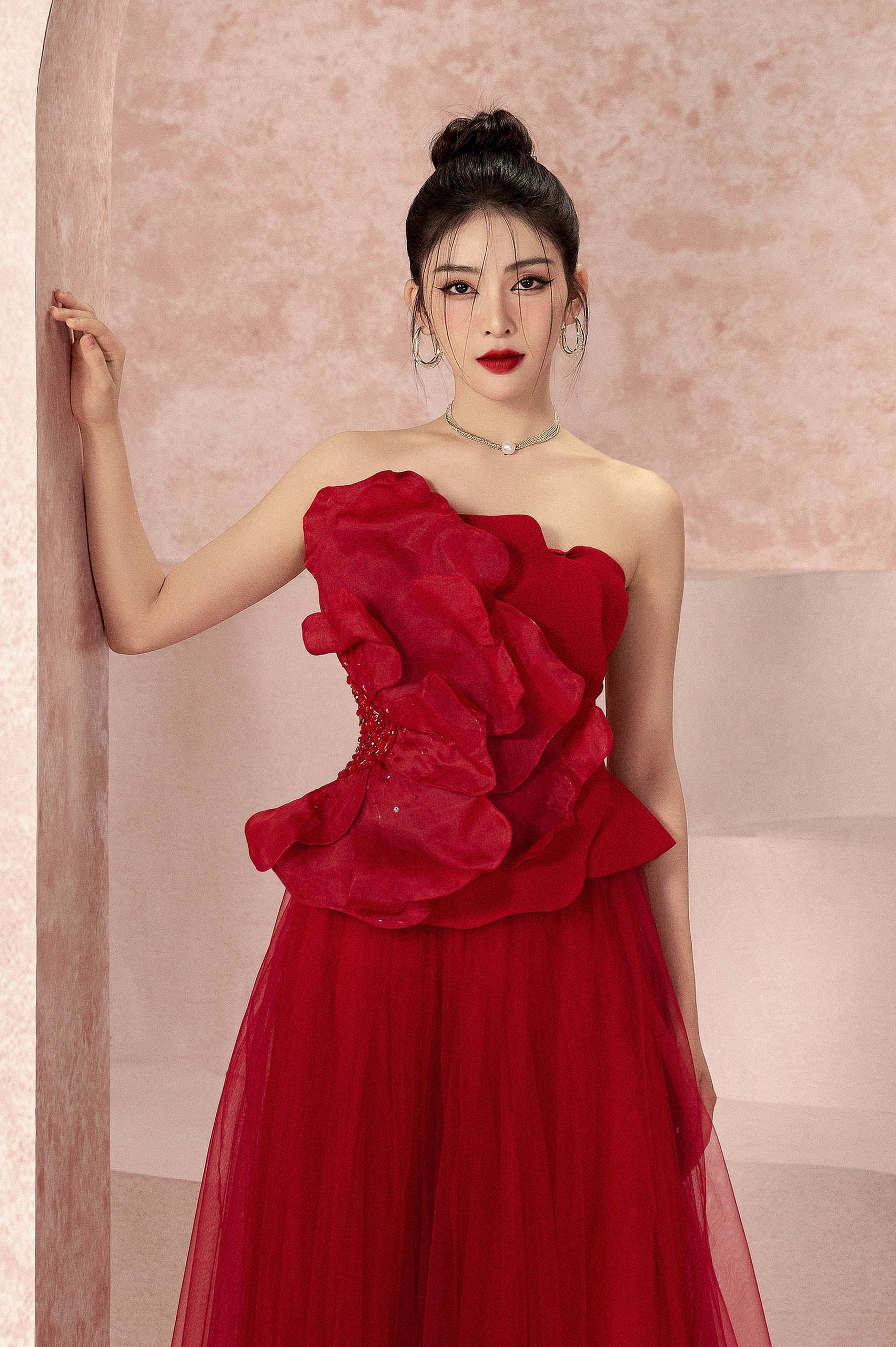 Pomegranate Floral 3D Strapless Shirt