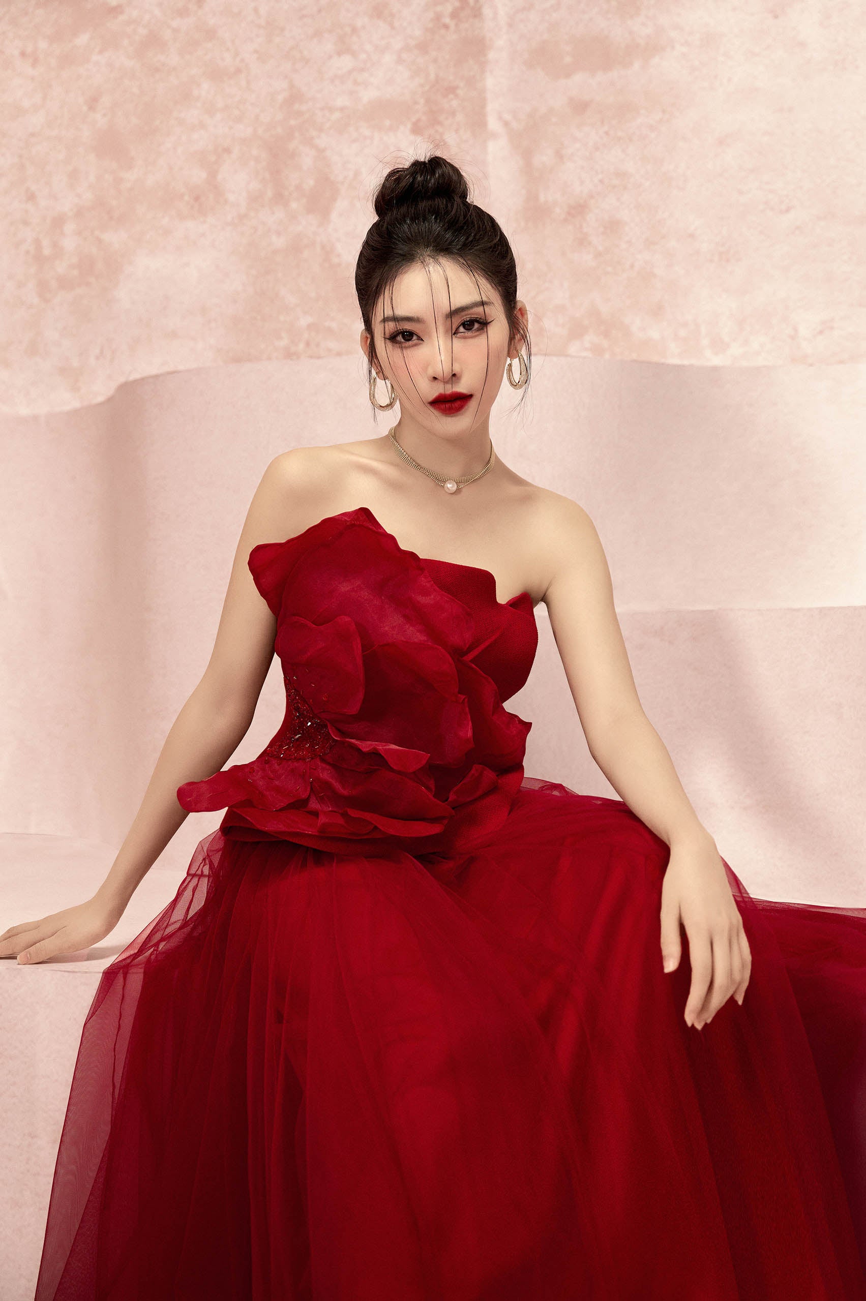 Pomegranate Floral 3D Strapless Shirt