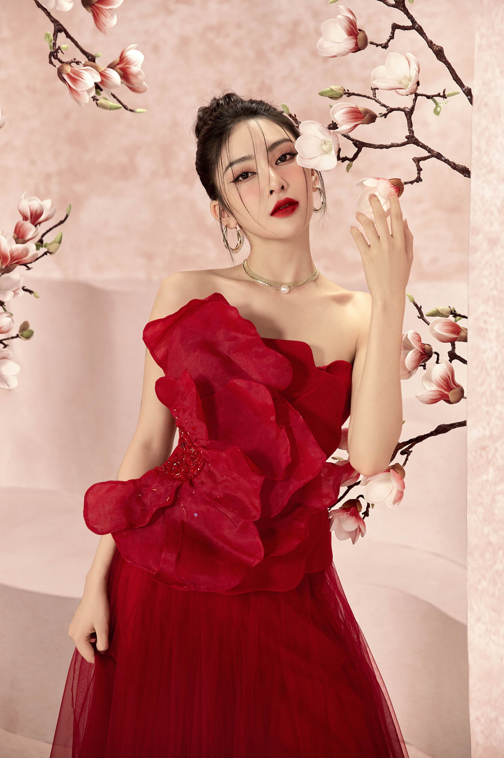 Pomegranate Floral 3D Strapless Shirt