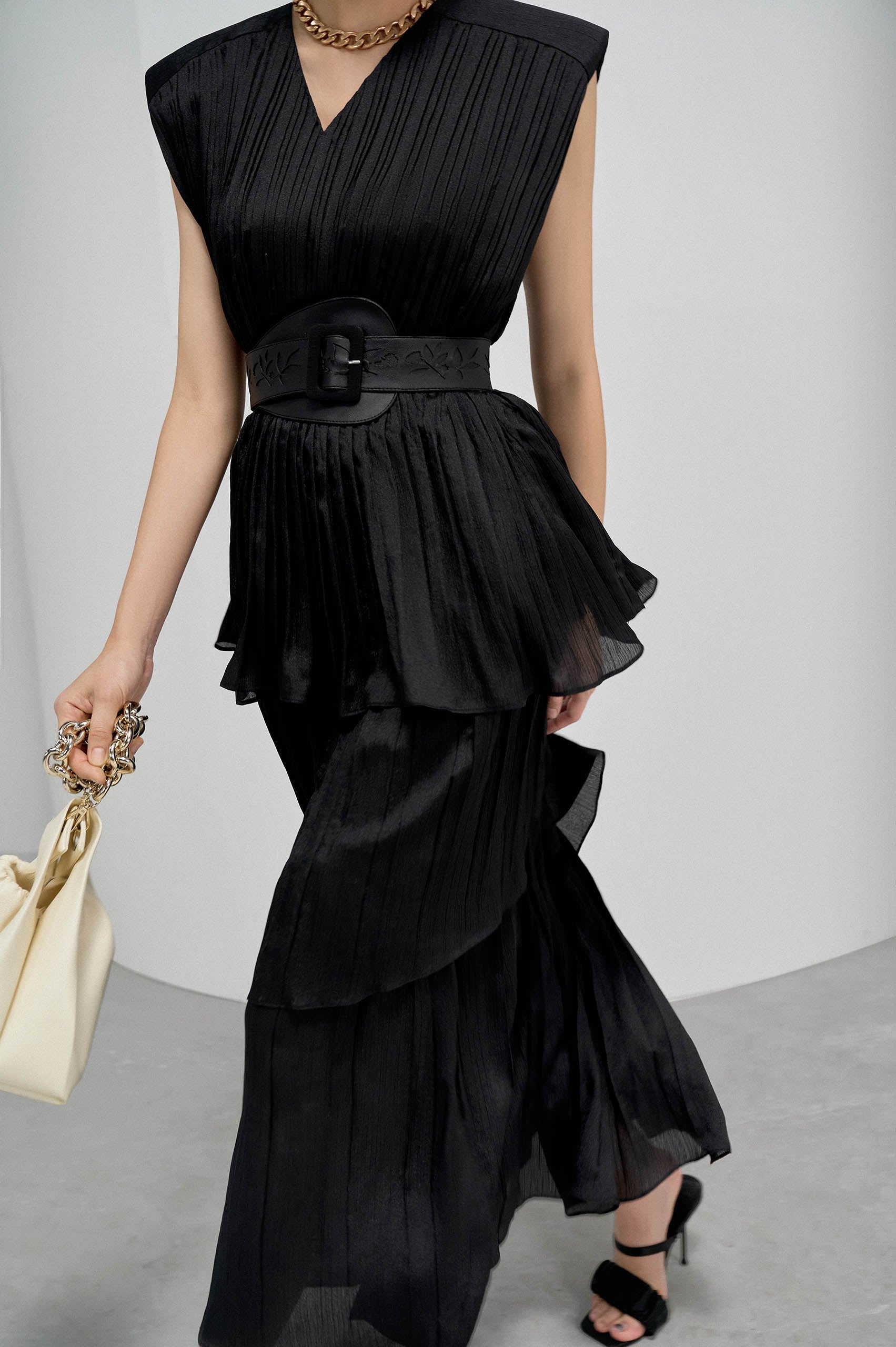 Black Square Shoulder Tunic Dress VL1004