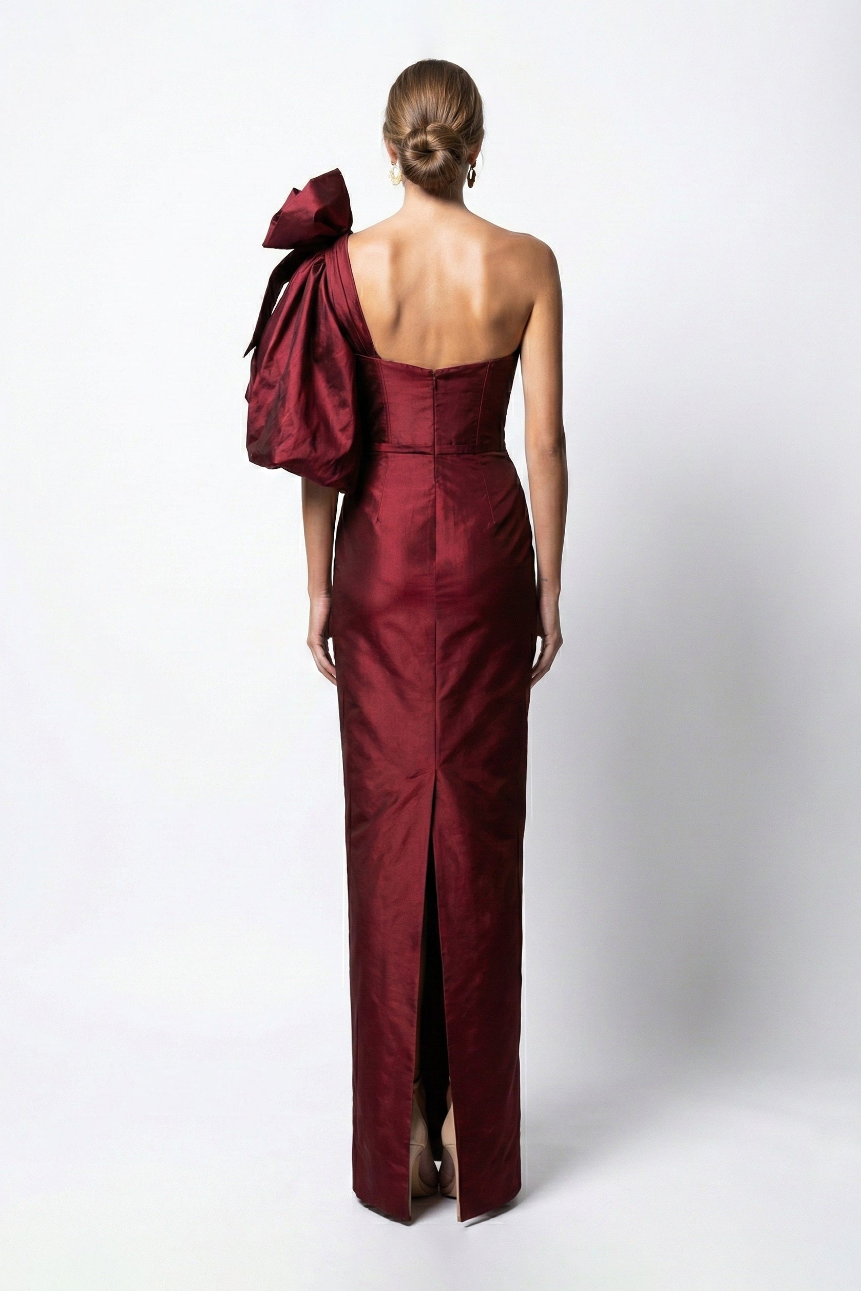 فؤاد سركيس F03025 فستان منحوت بكتف واحد مع درابيه