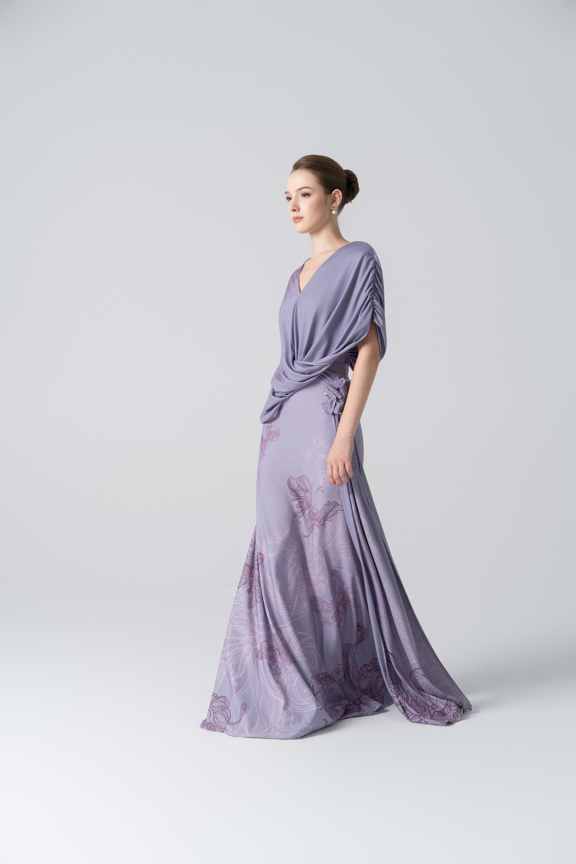 Amethyst Glow Fishtail Dress in Pale Peach