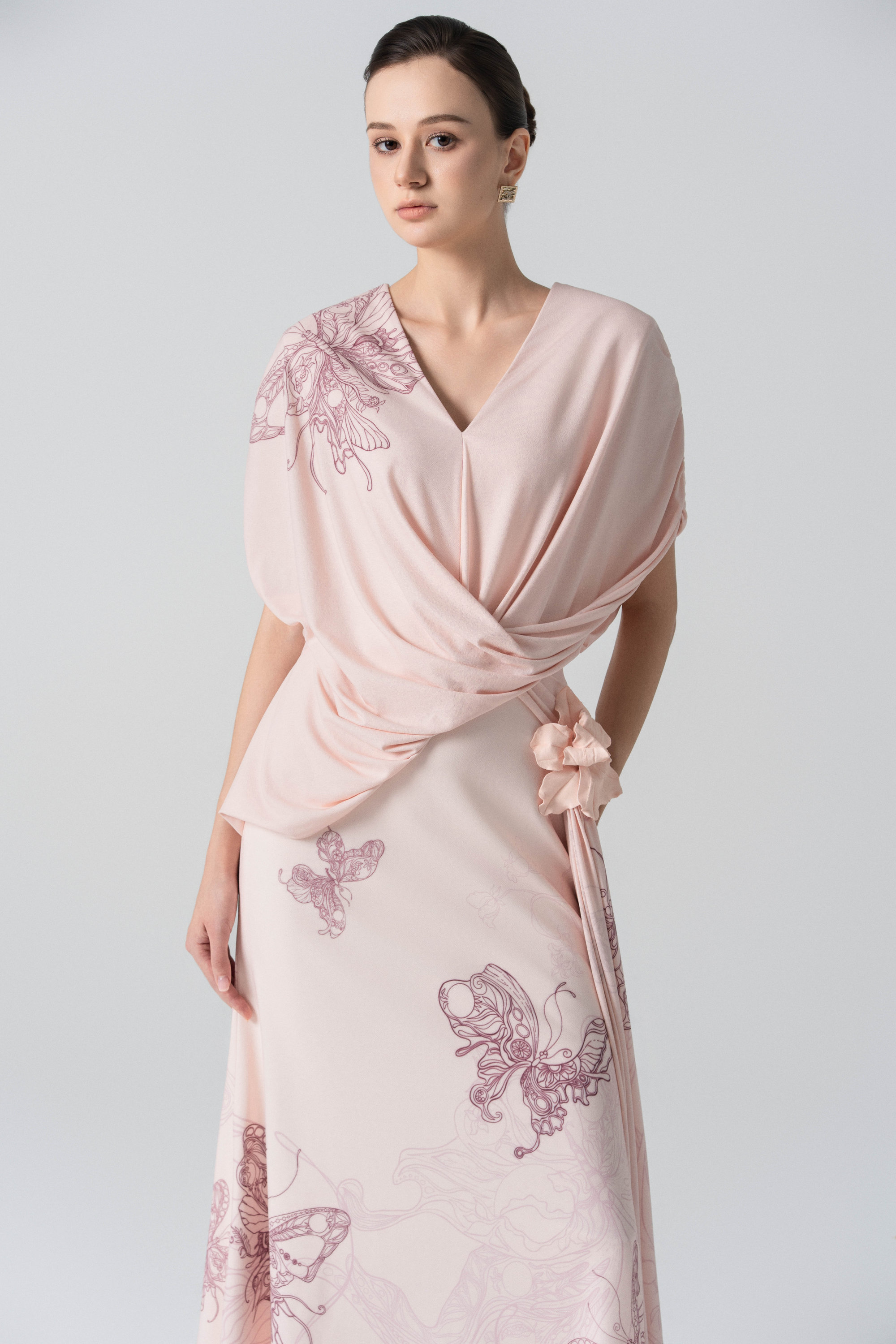Amethyst Glow Fishtail Dress in Pale Peach