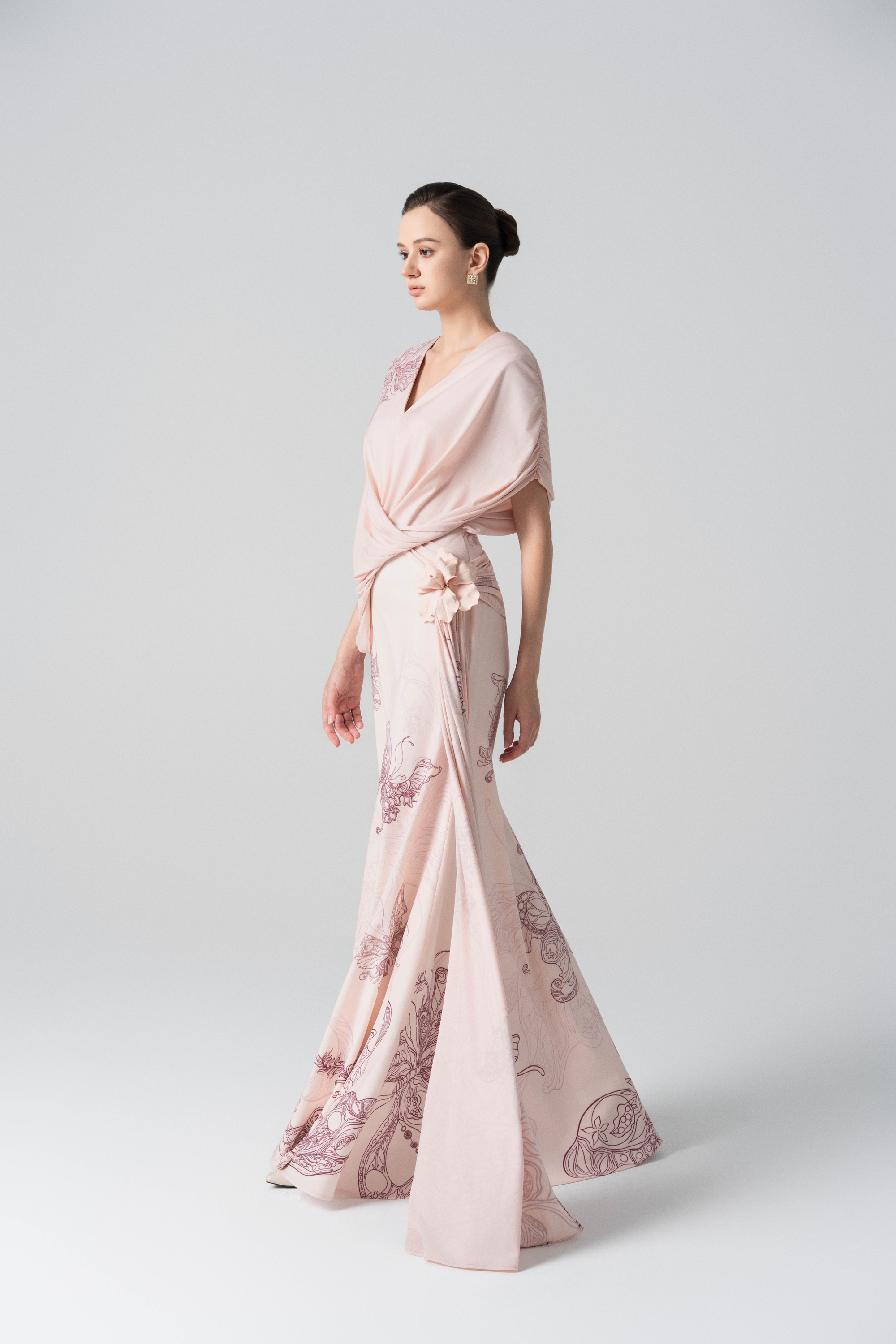Amethyst Glow Fishtail Dress in Pale Peach