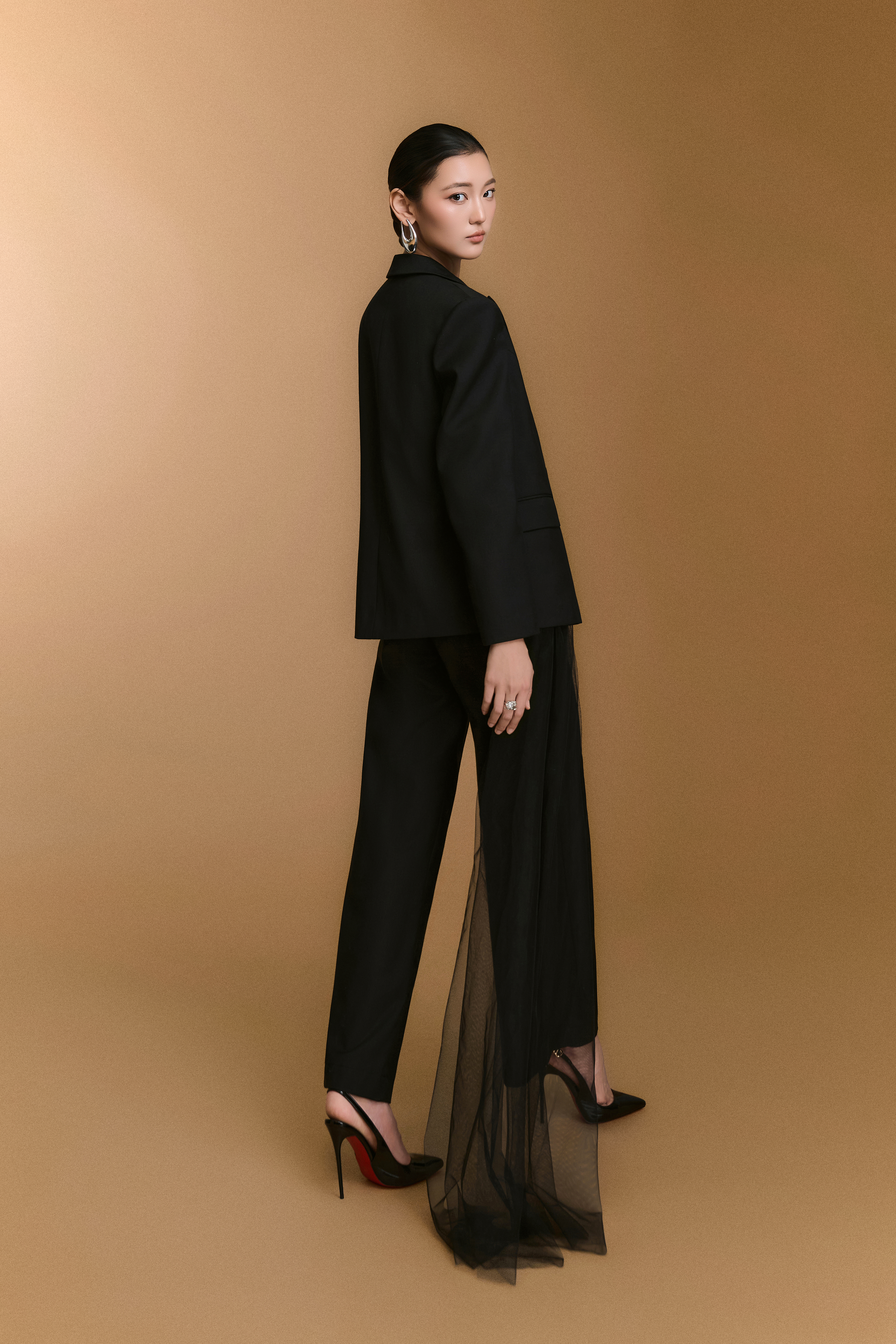 Nora Top & Ceci Blazer & pants