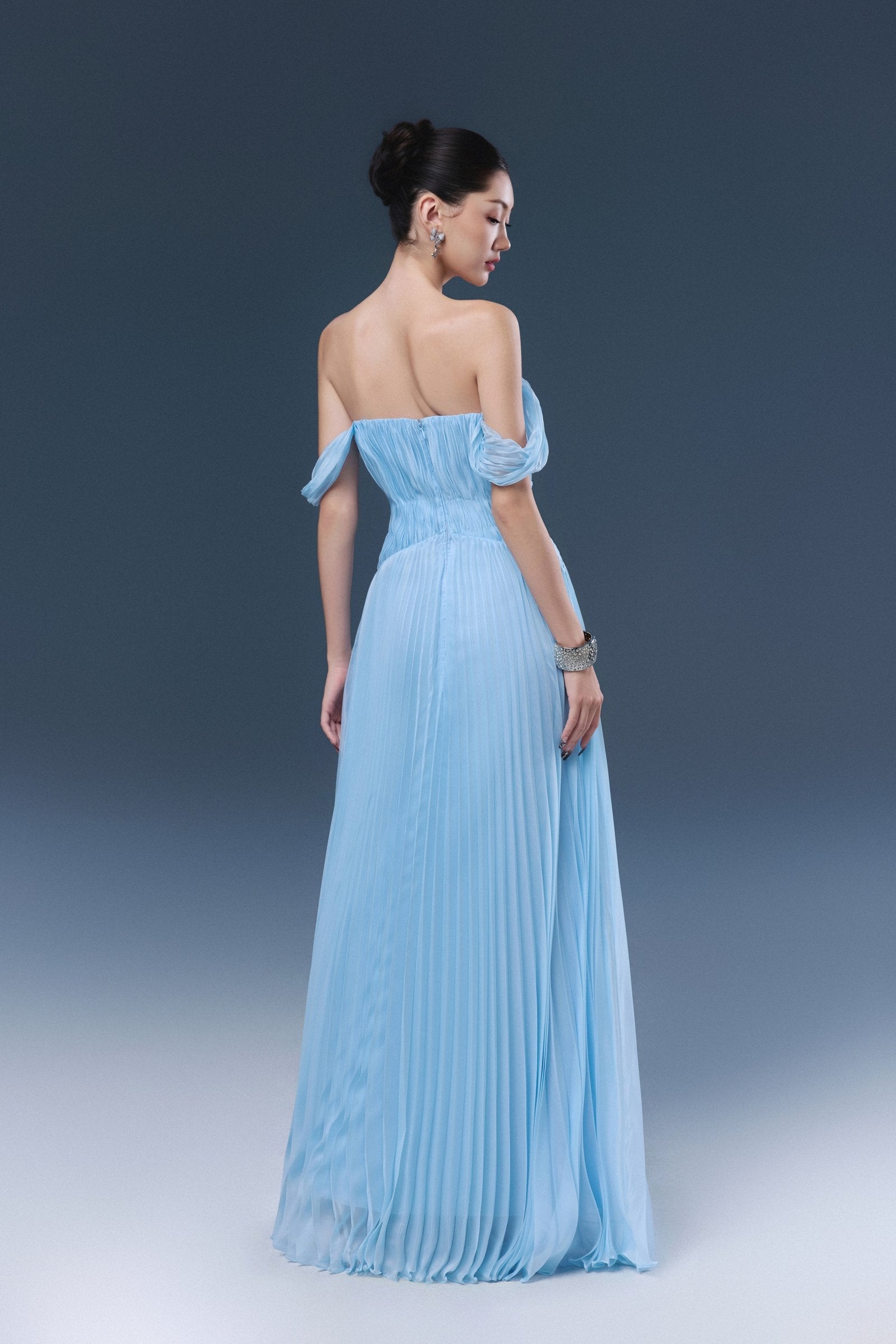CLOVER DRESS image 3