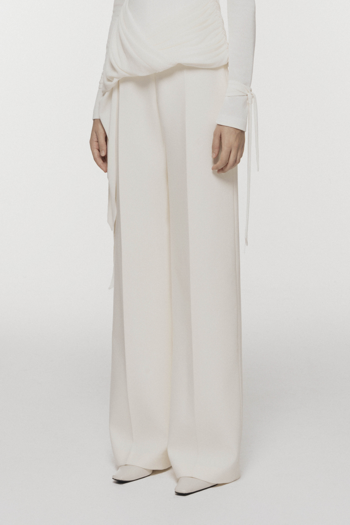 Classic Straight-Leg Trousers Cream