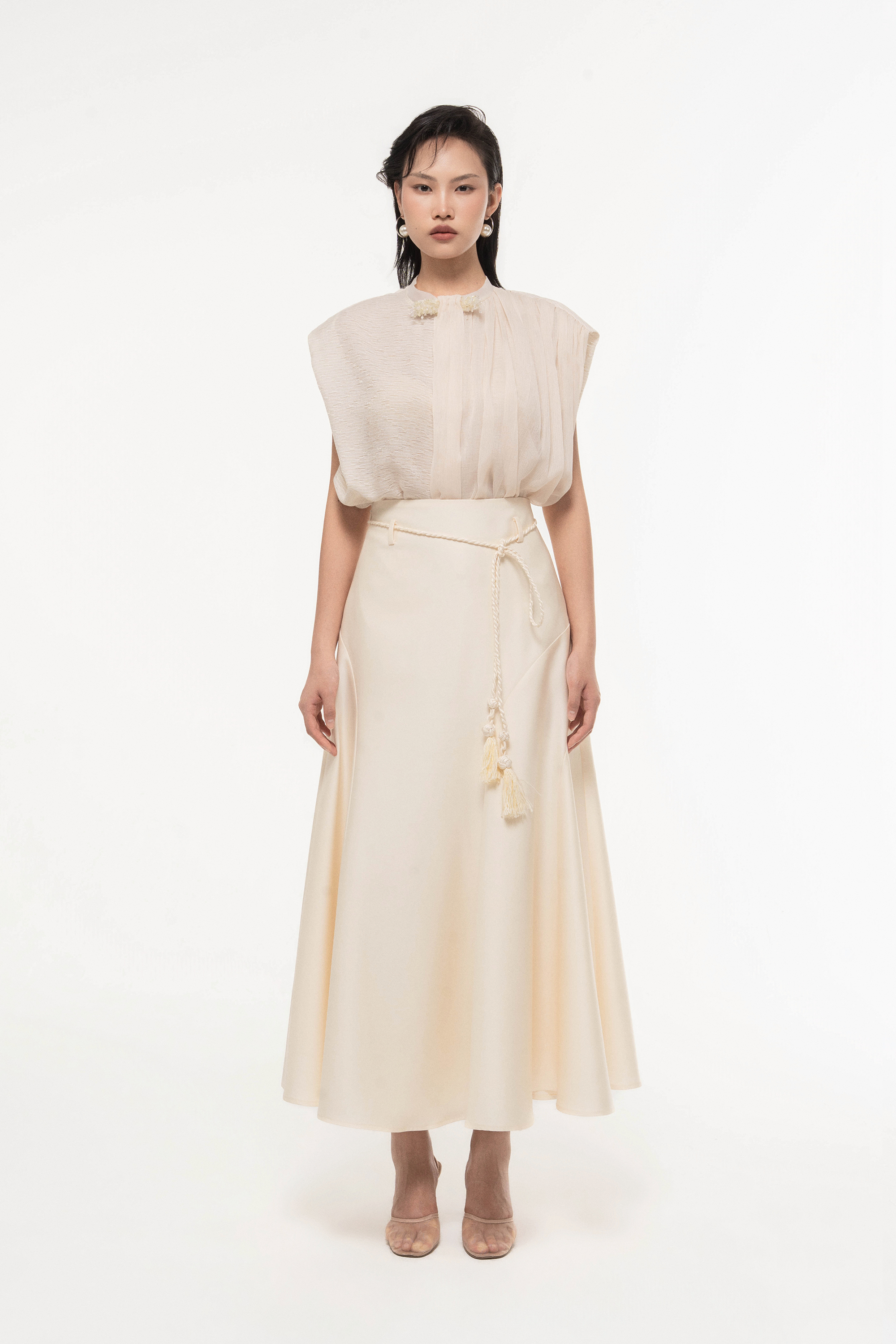Draped Sleeveless Set Design