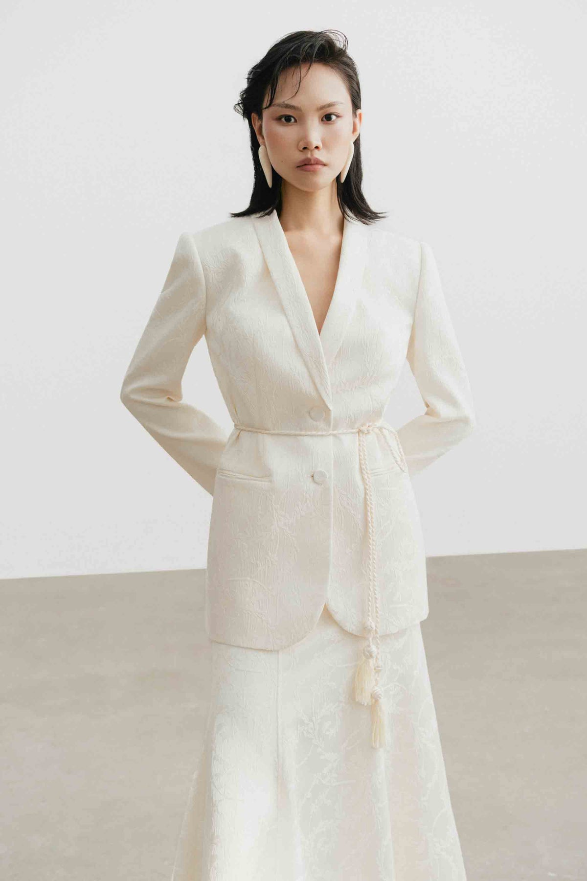 Floral Jacquard V-Neck Blazer Skirt Set Design