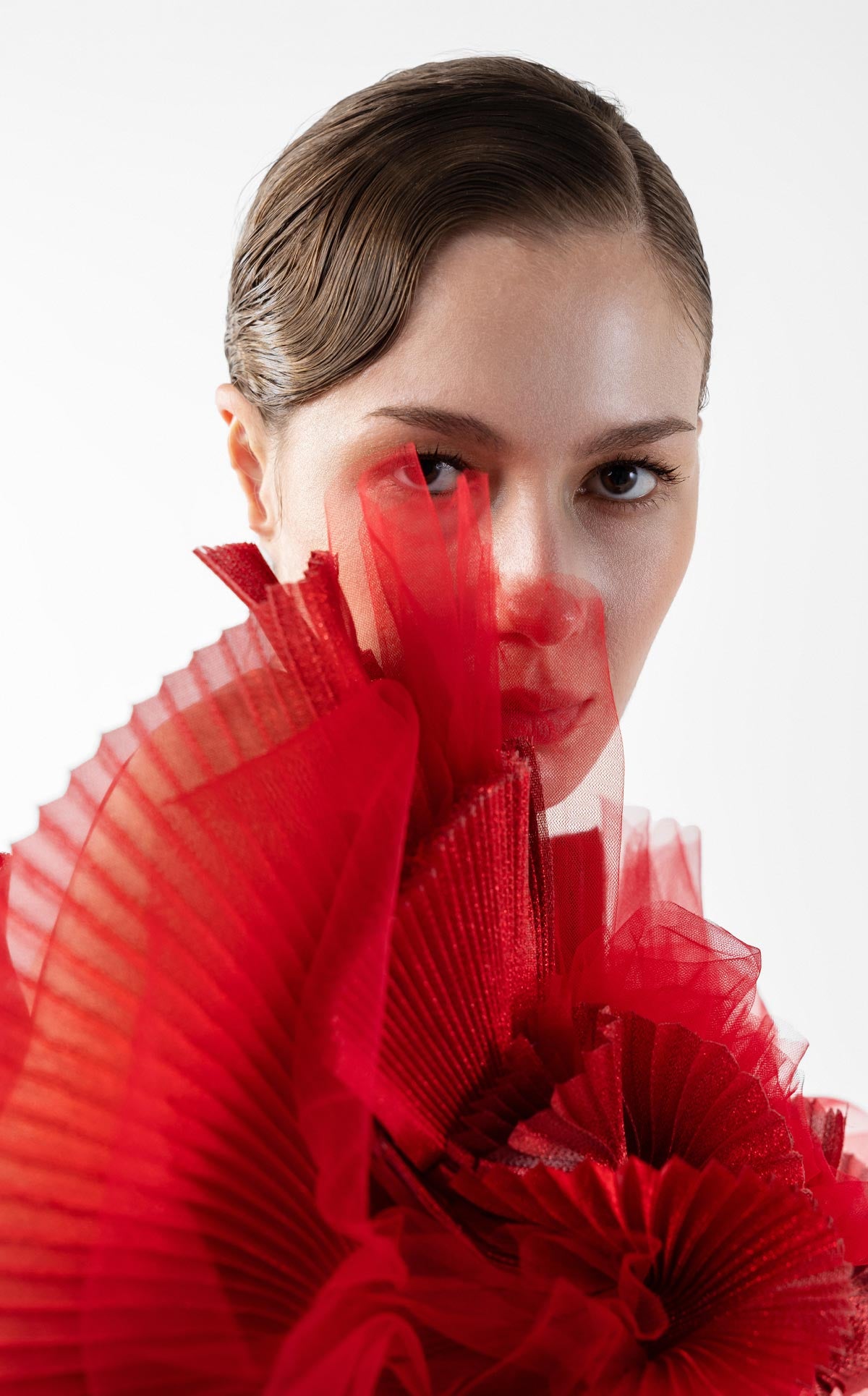 Crimson Whisper Red Crepe and Ethereal Tulle Evening Gown G2001