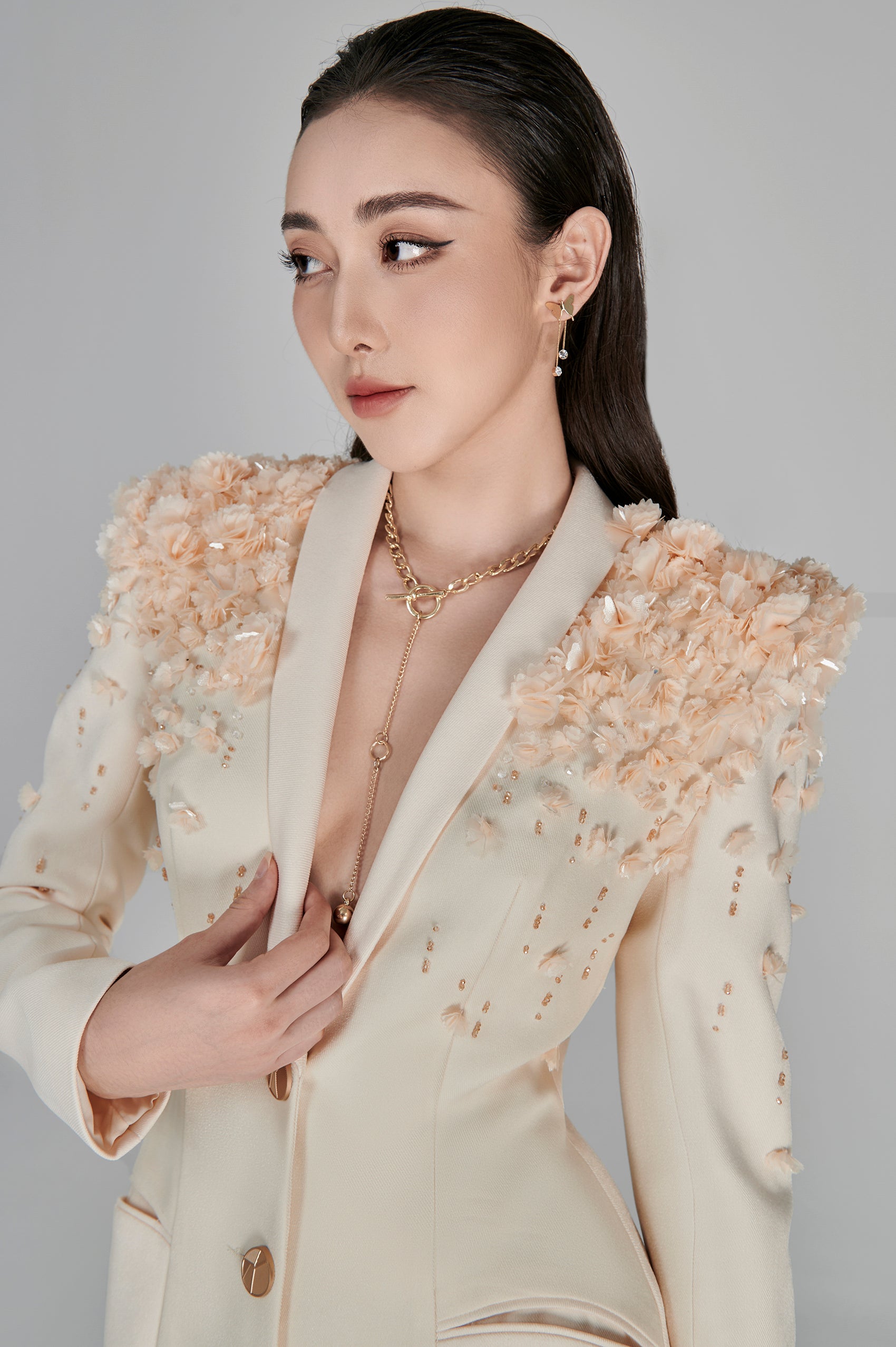 Ines Deep V-neck Gown - VL1019