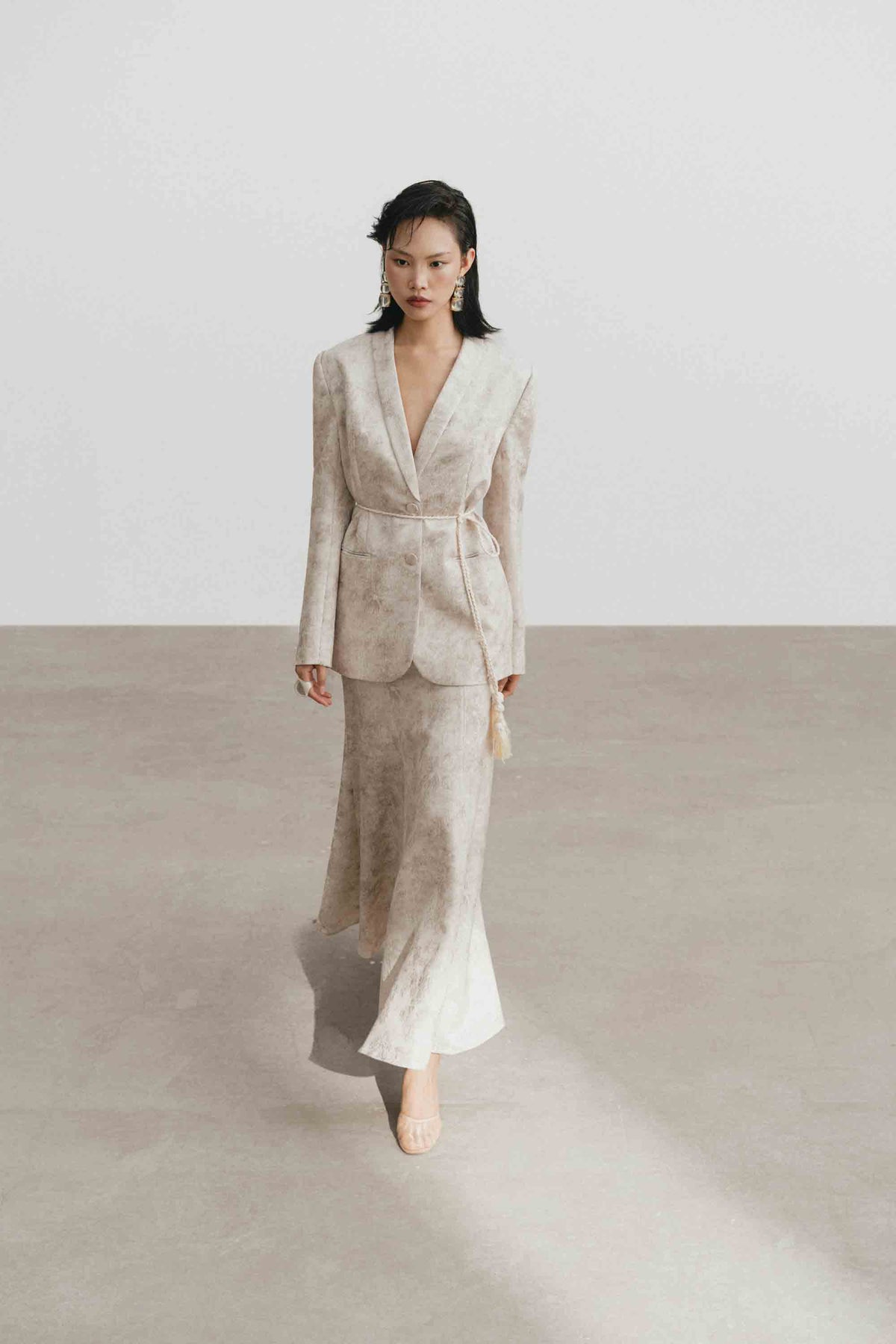 Jacquard V-Neck Blazer Skirt Set Design