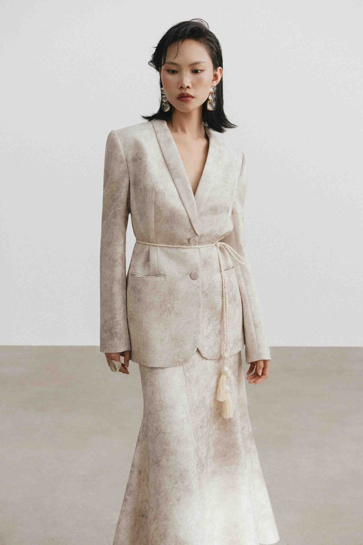 Jacquard V-Neck Blazer Skirt Set Design