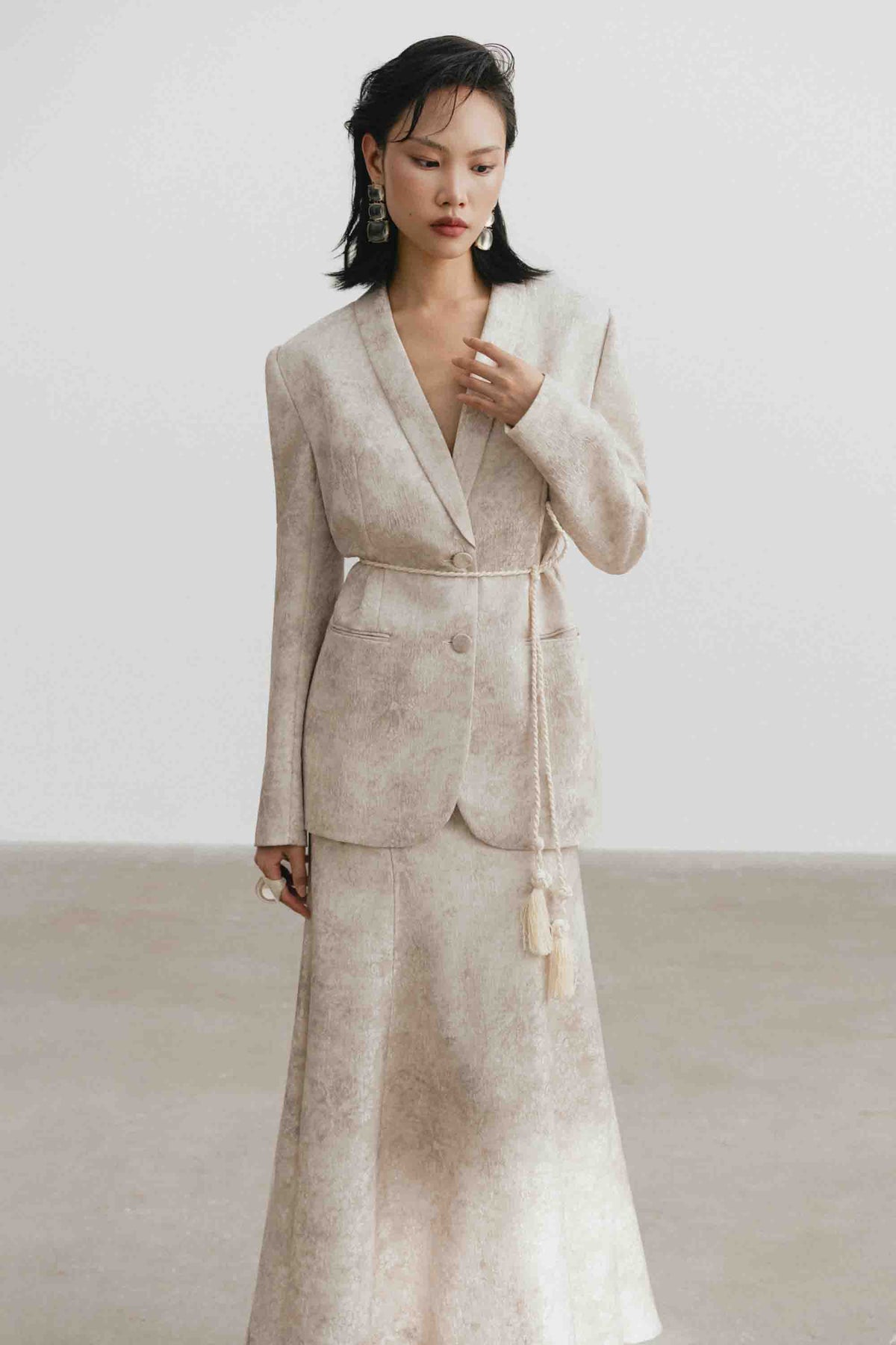 Jacquard V-Neck Blazer Skirt Set Design