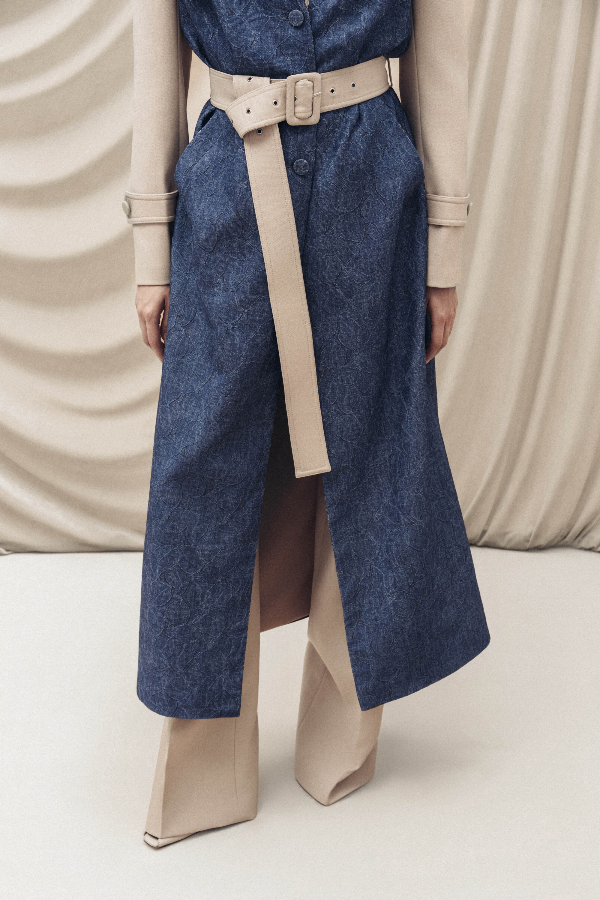 Dual-Texture Monolith Coat