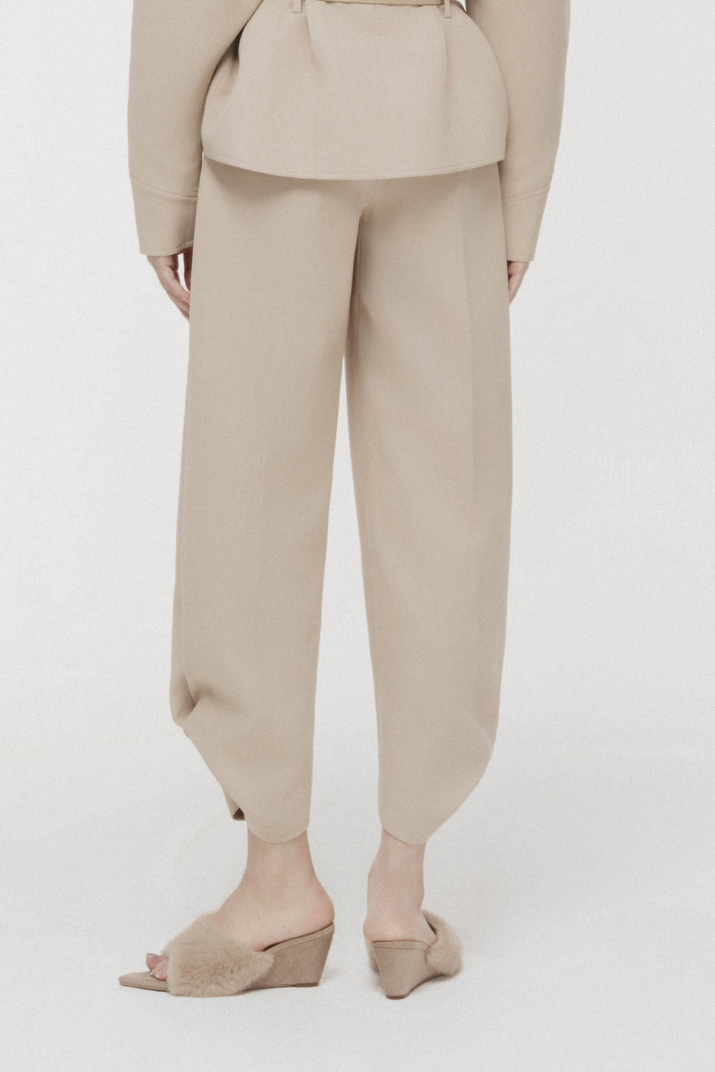 Twisted-Hem Cocoon Pants in Hazelnut