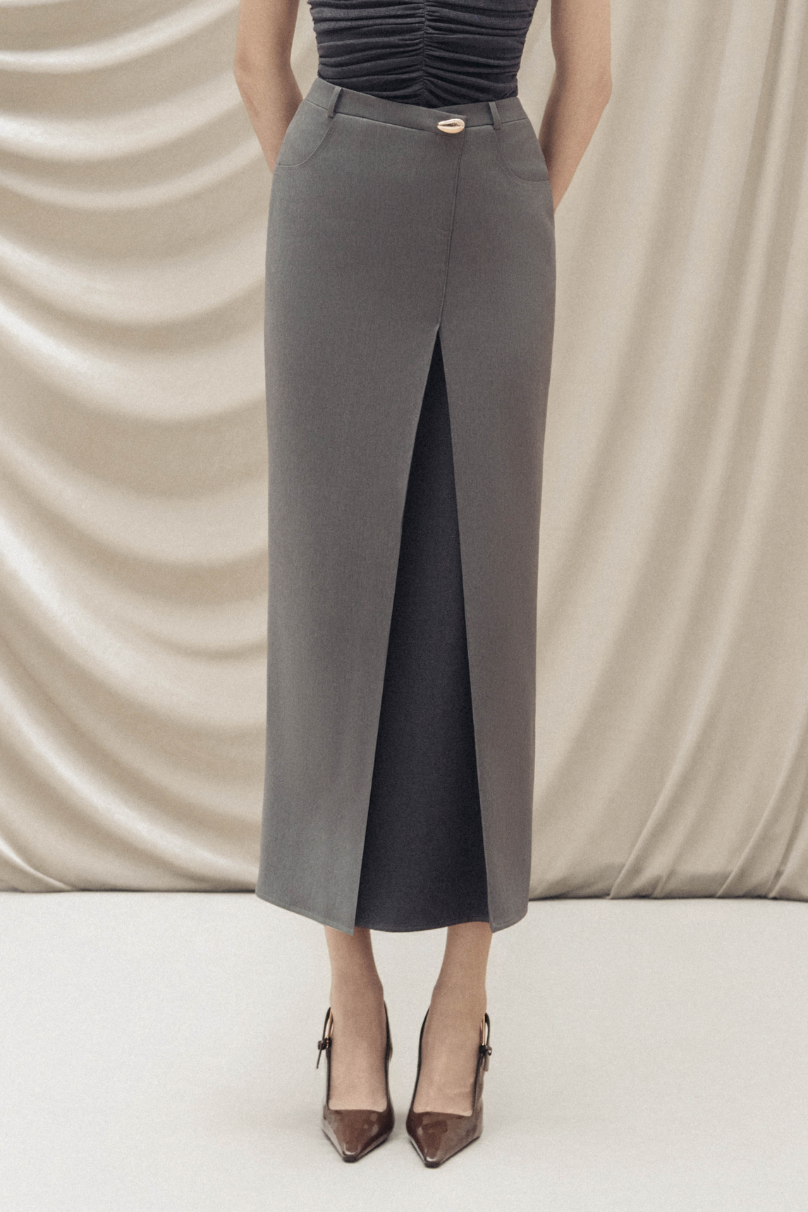 Folded-Slit Sculpted Pencil Skirt
