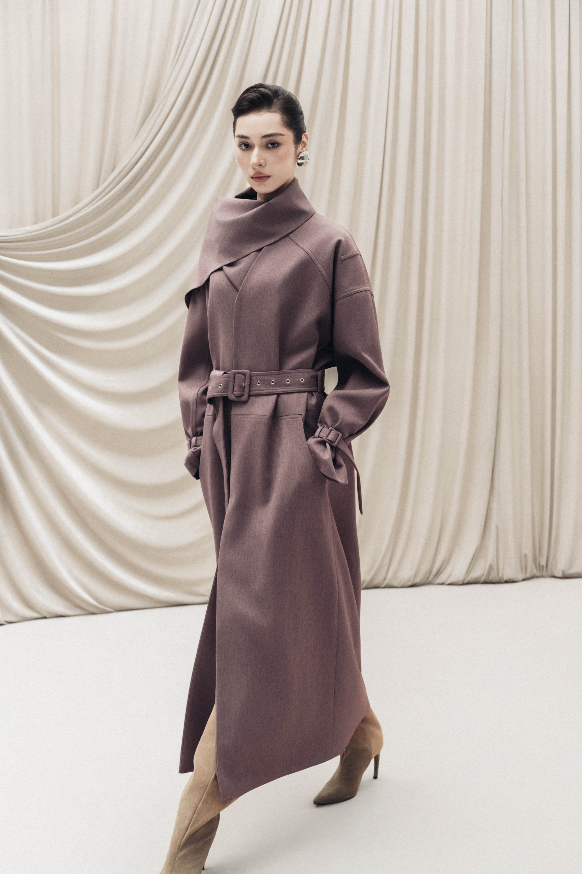 Cape-Collar Structured Trench Coat in Rose Taupe