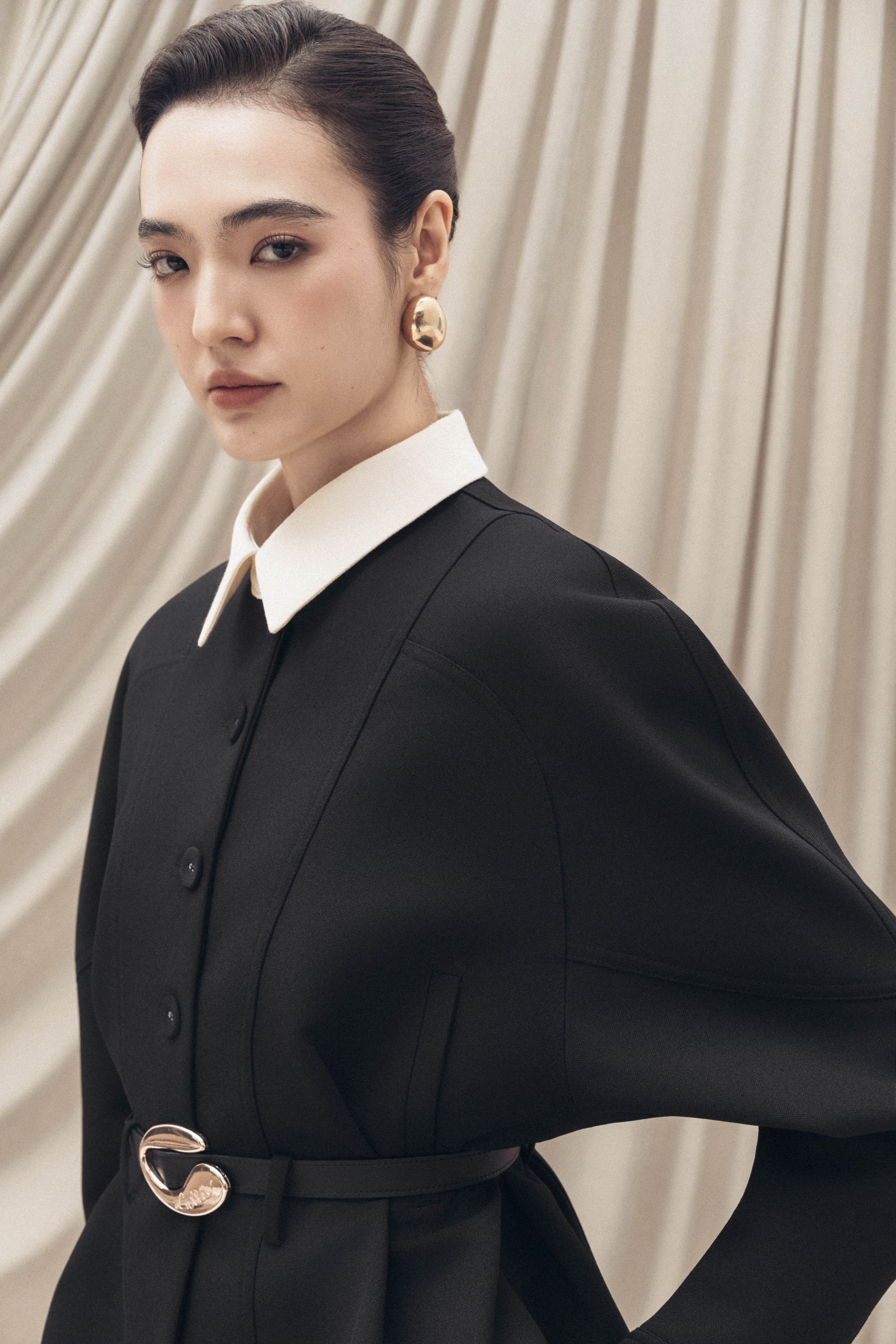 Quilted Structure Short Jacket & Leg Trousers in Black