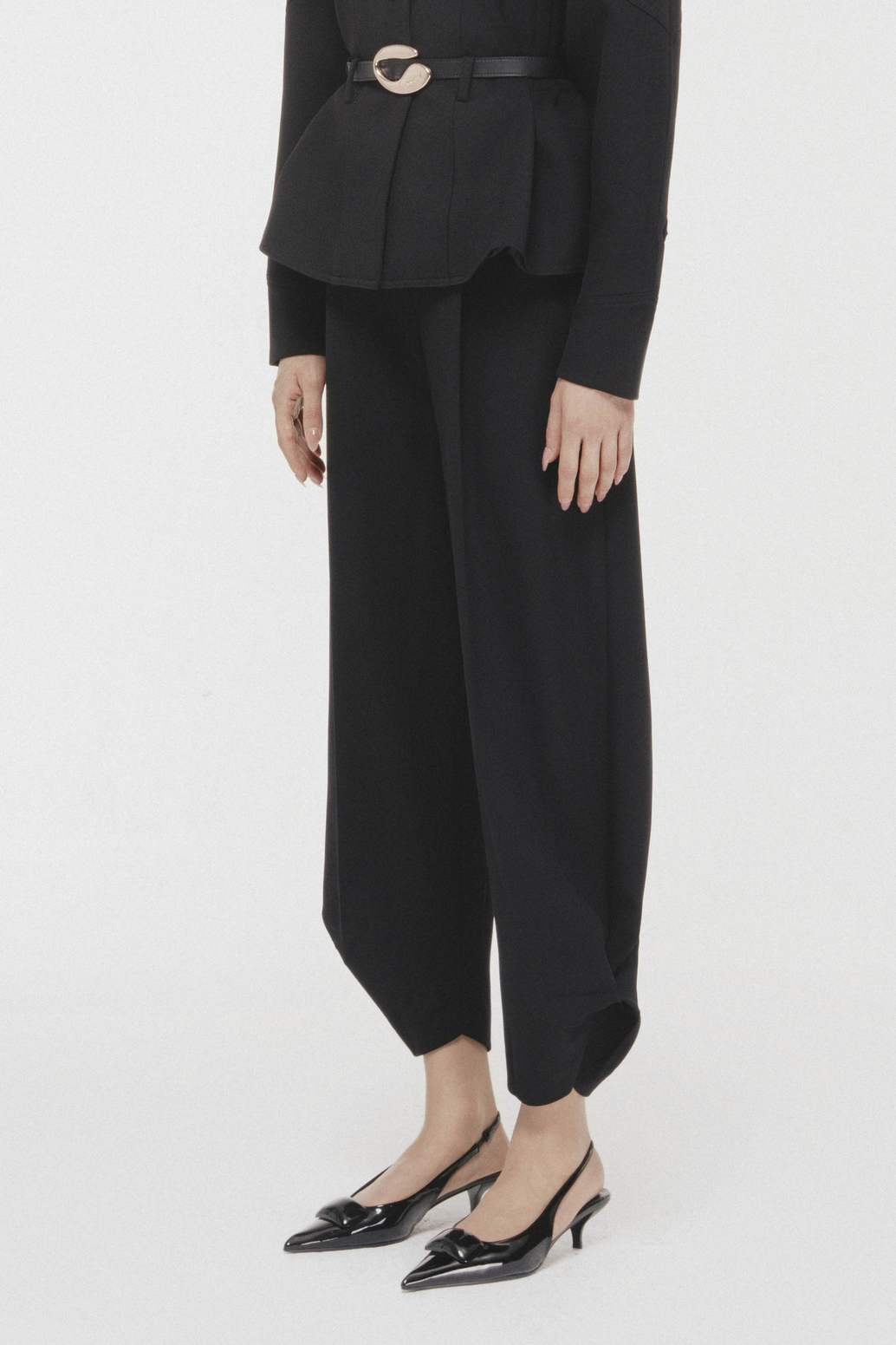Twisted-Hem Cocoon Pants in Black