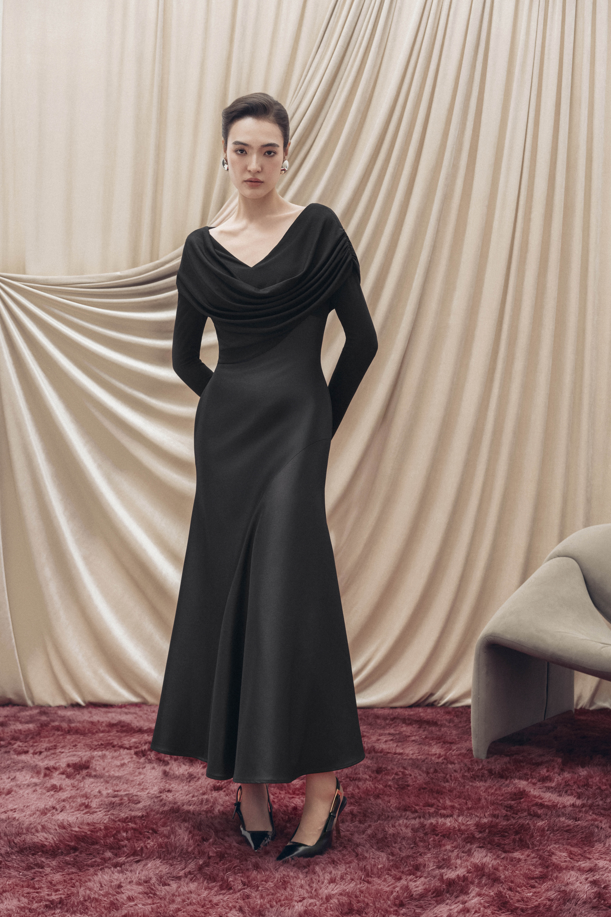 Soft-Drape Mermaid Dress - Black V-Neck Midi Soft-Drape Mermaid Dress - Black V-Neck Midi