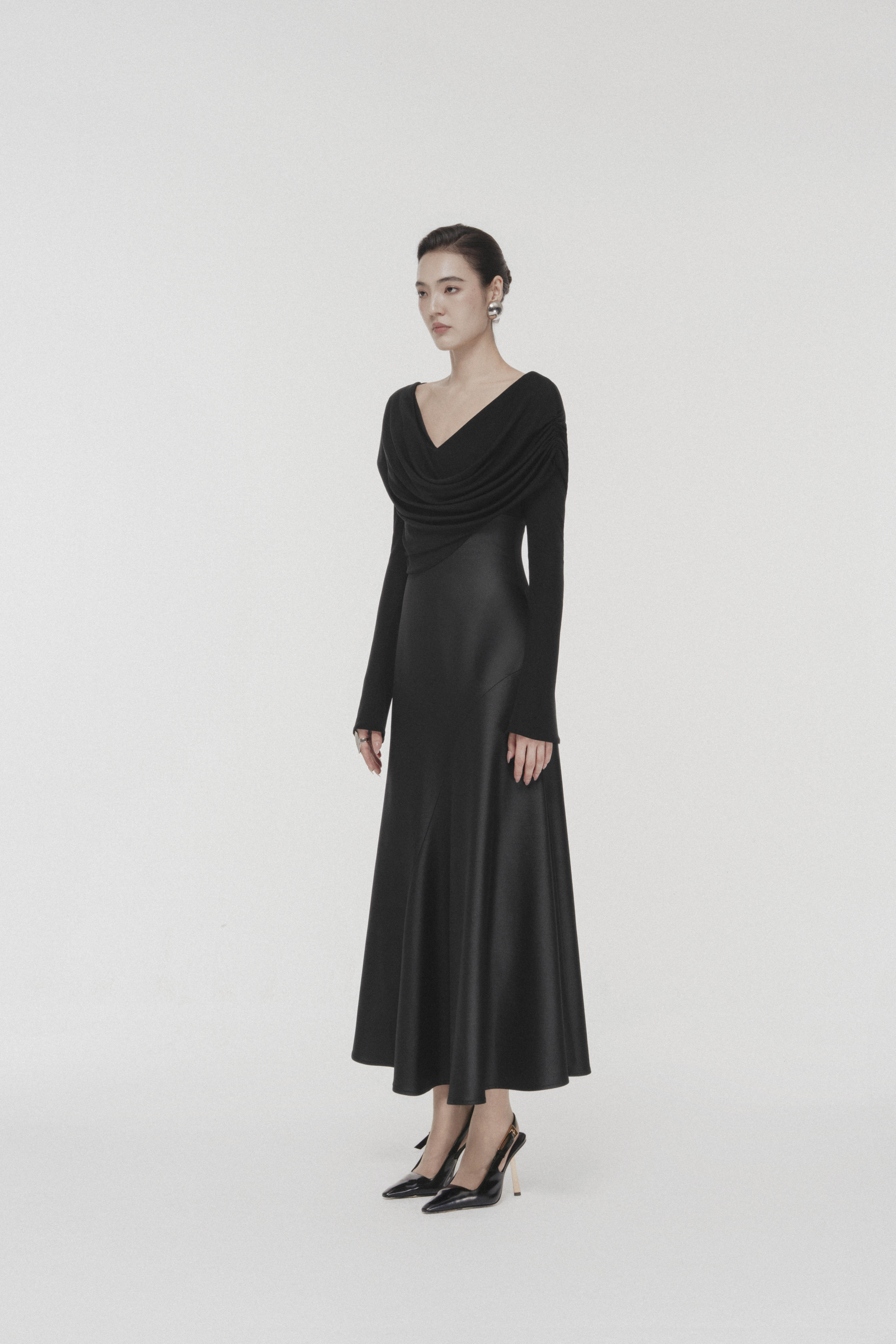 Soft-Drape Mermaid Dress - Black V-Neck Midi