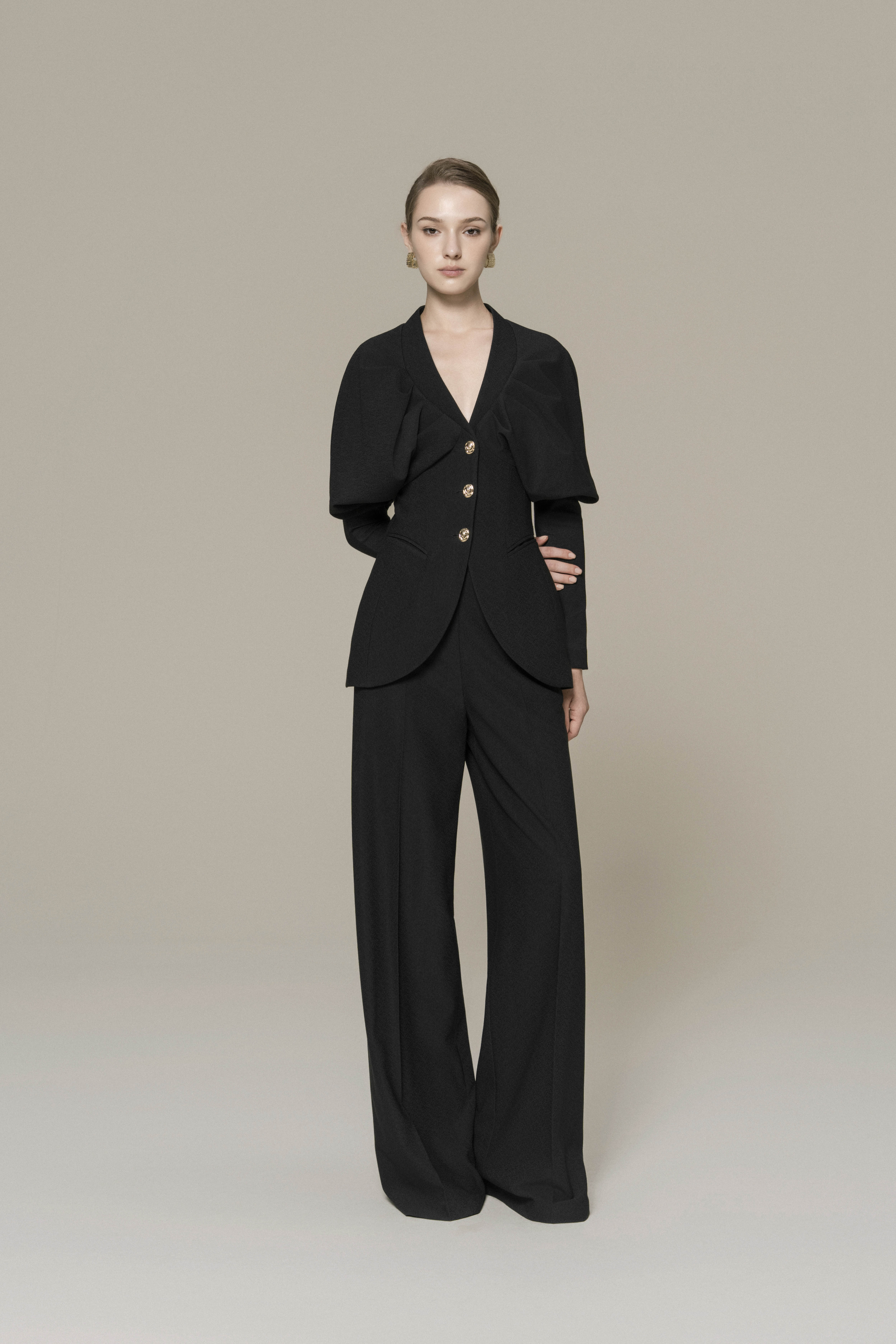 Luna Sculpted Blazer & Classic Pants
