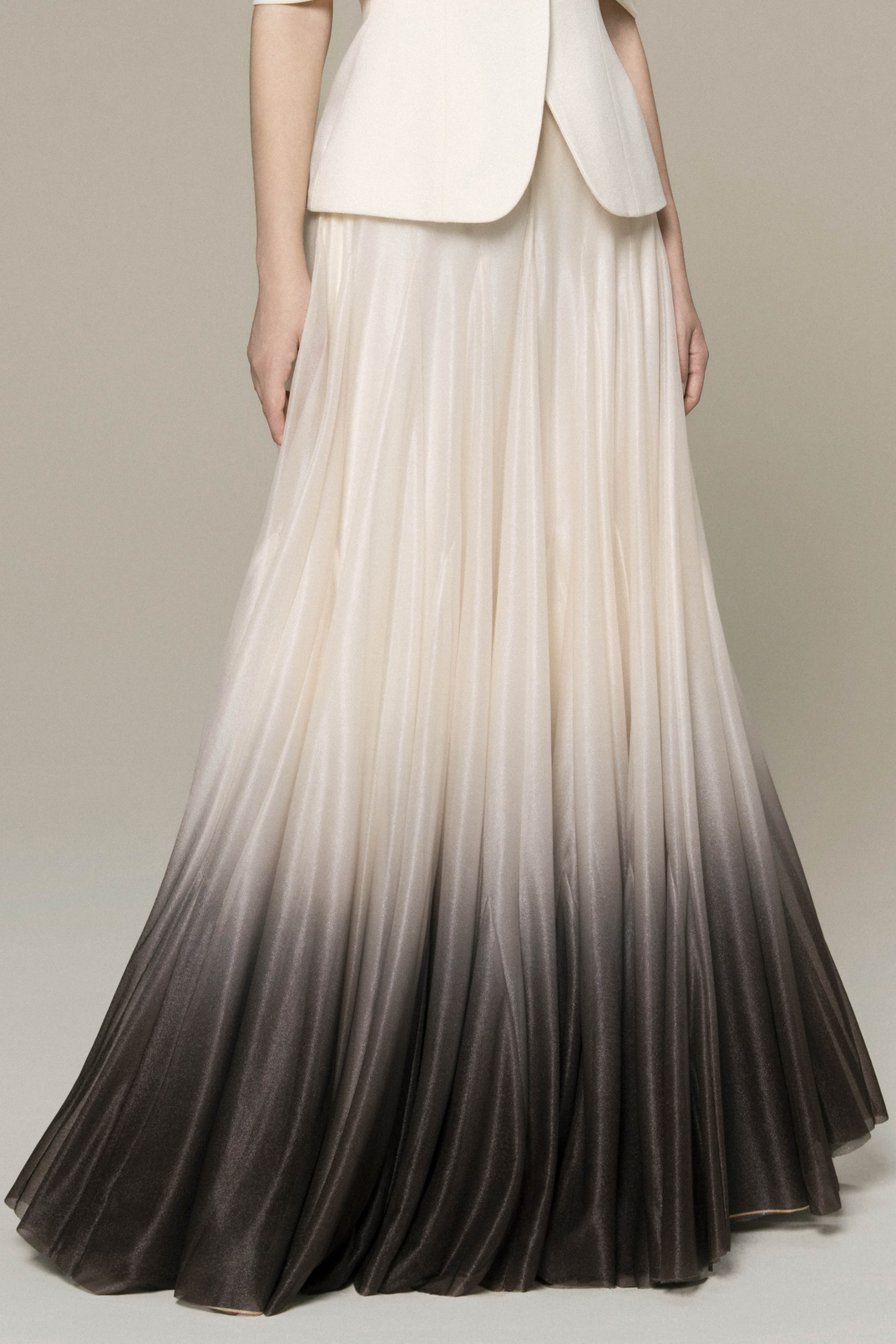 Halo Peplum Top & Ombre Horizon Skirt