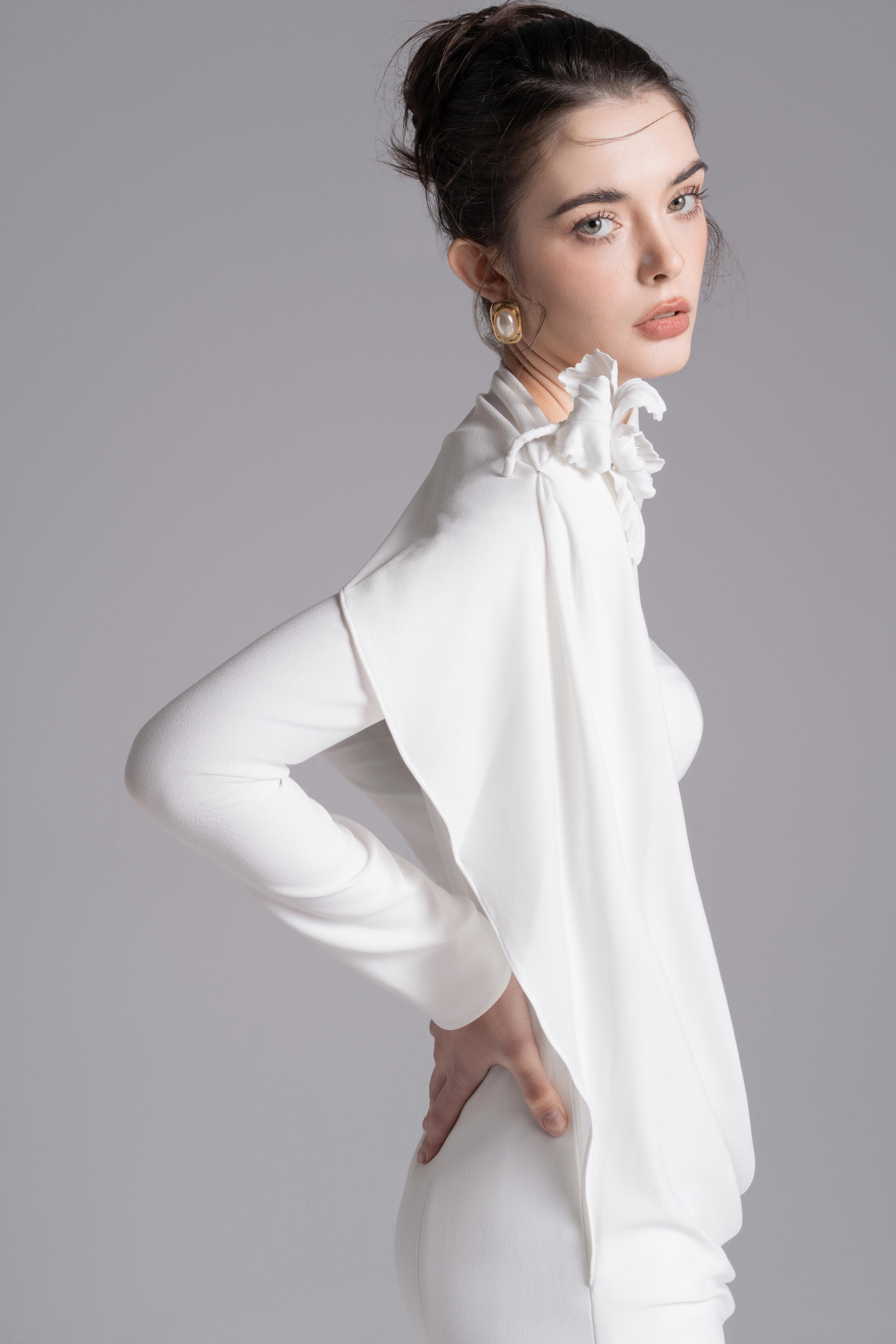 Bloom Asymmetry Dress - White Mermaid with Flower Charm S