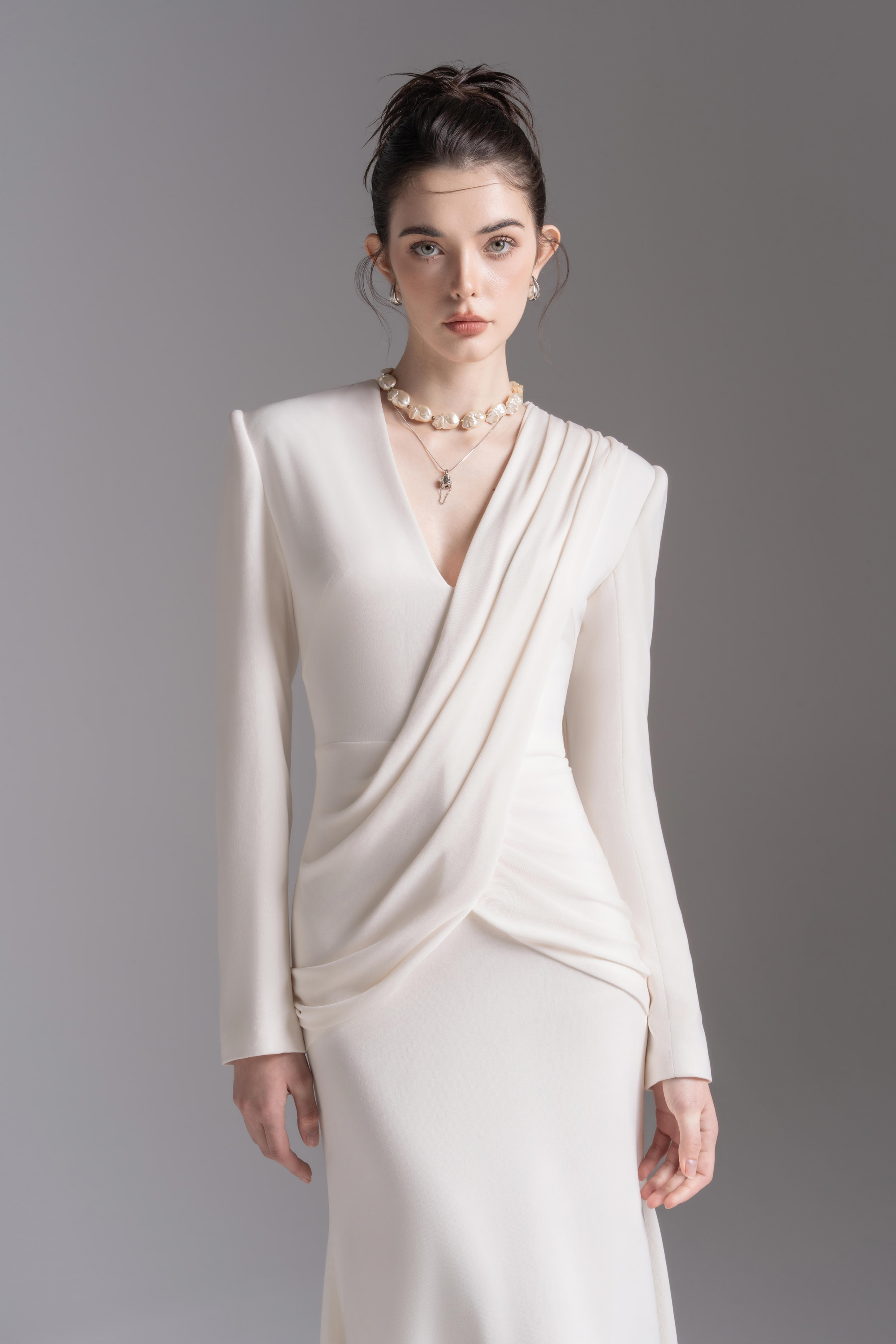 Vest Grace Gown in Light Cream