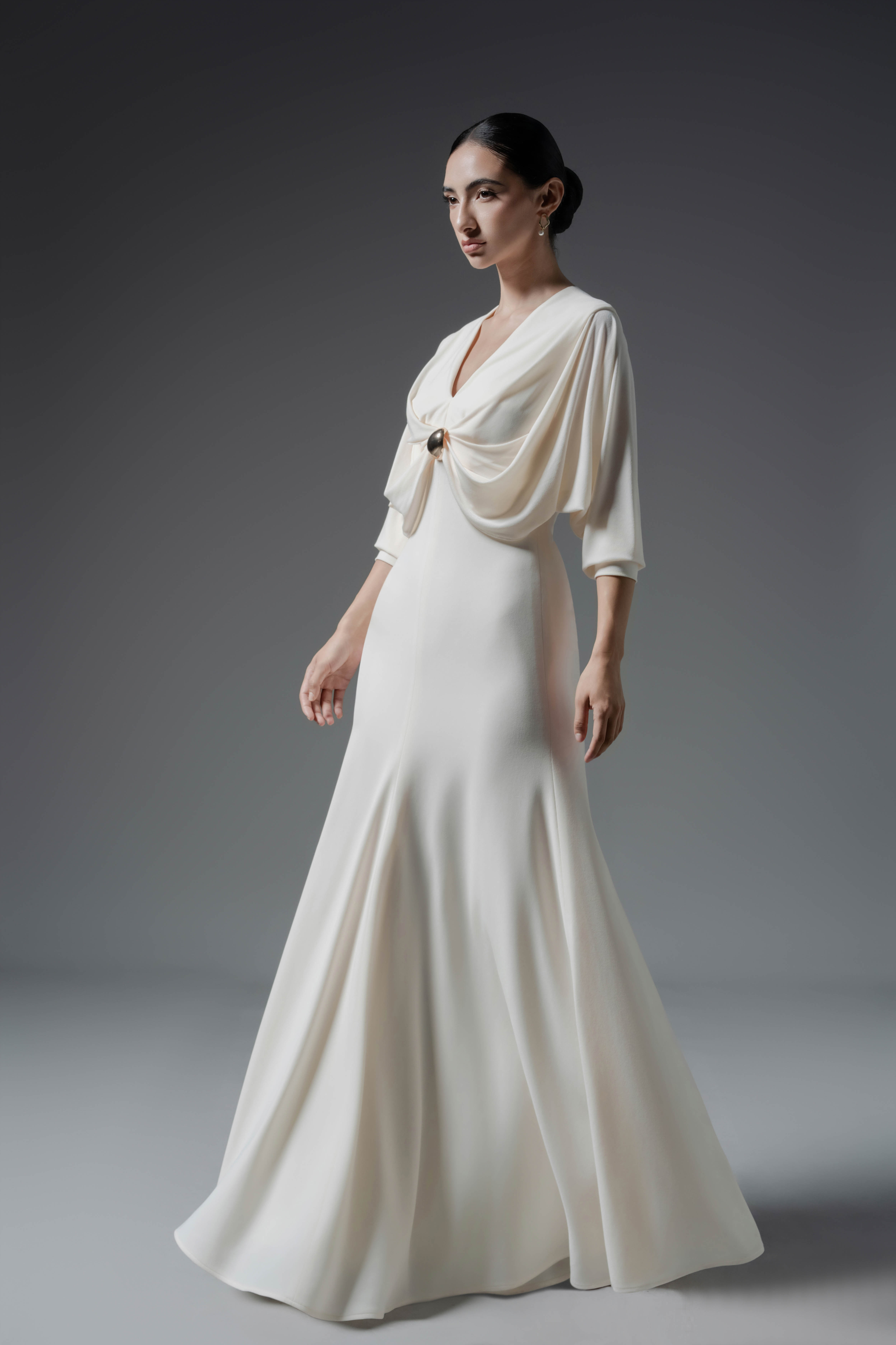 hush midi dress Hush Form Midi - Cream Mermaid with V-Neck XS