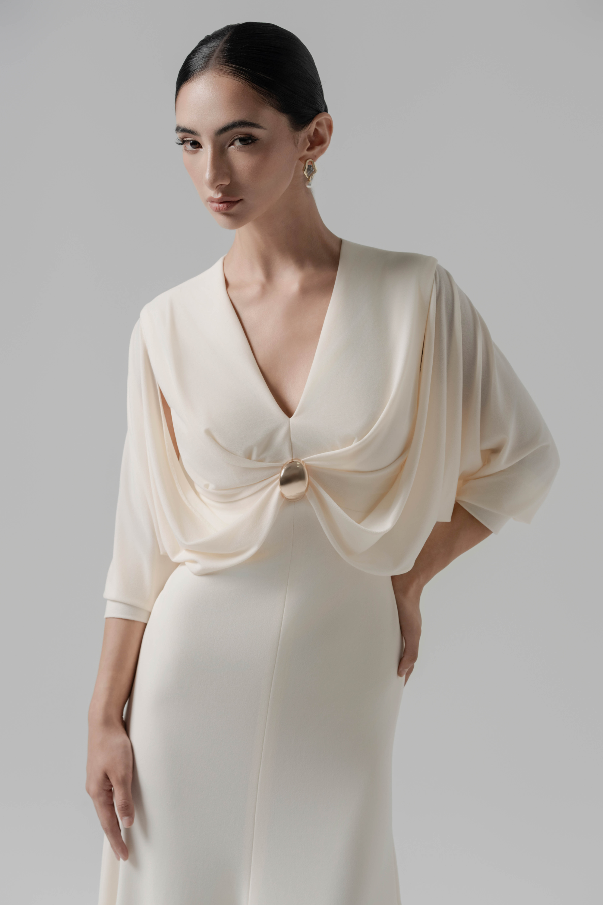 hush midi dress Hush Form Midi - Cream Mermaid with V-Neck XS