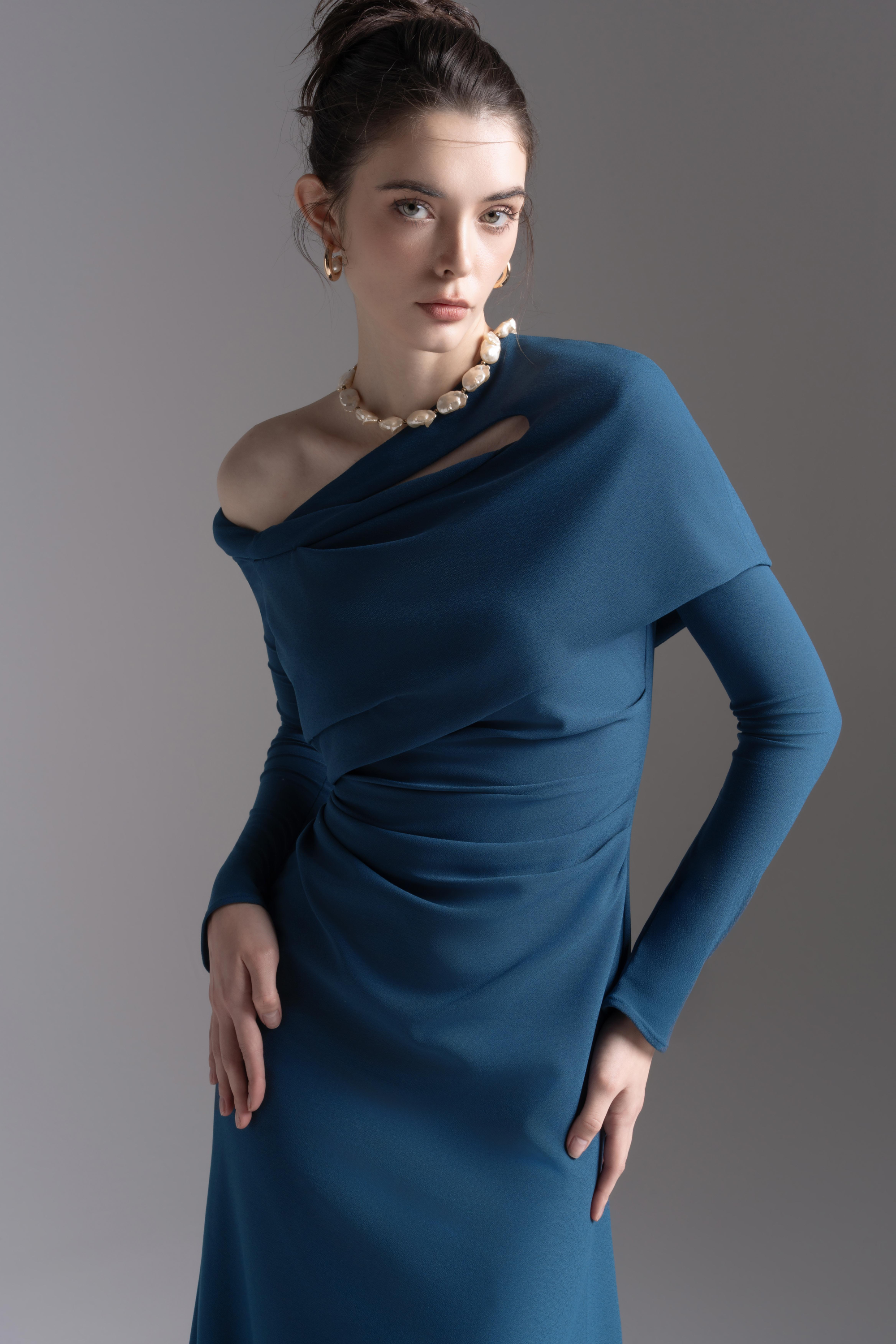 Twist Silhouette Dress - Midnight Blue Mermaid Pleated