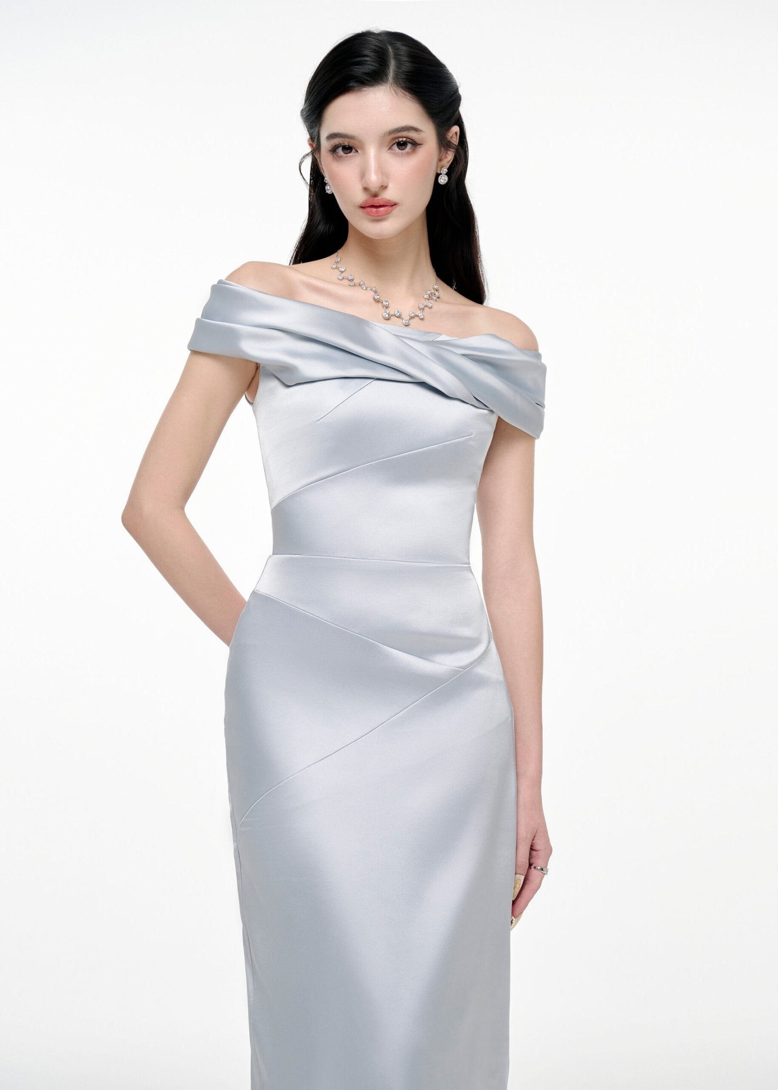 LINA DRESS image 1