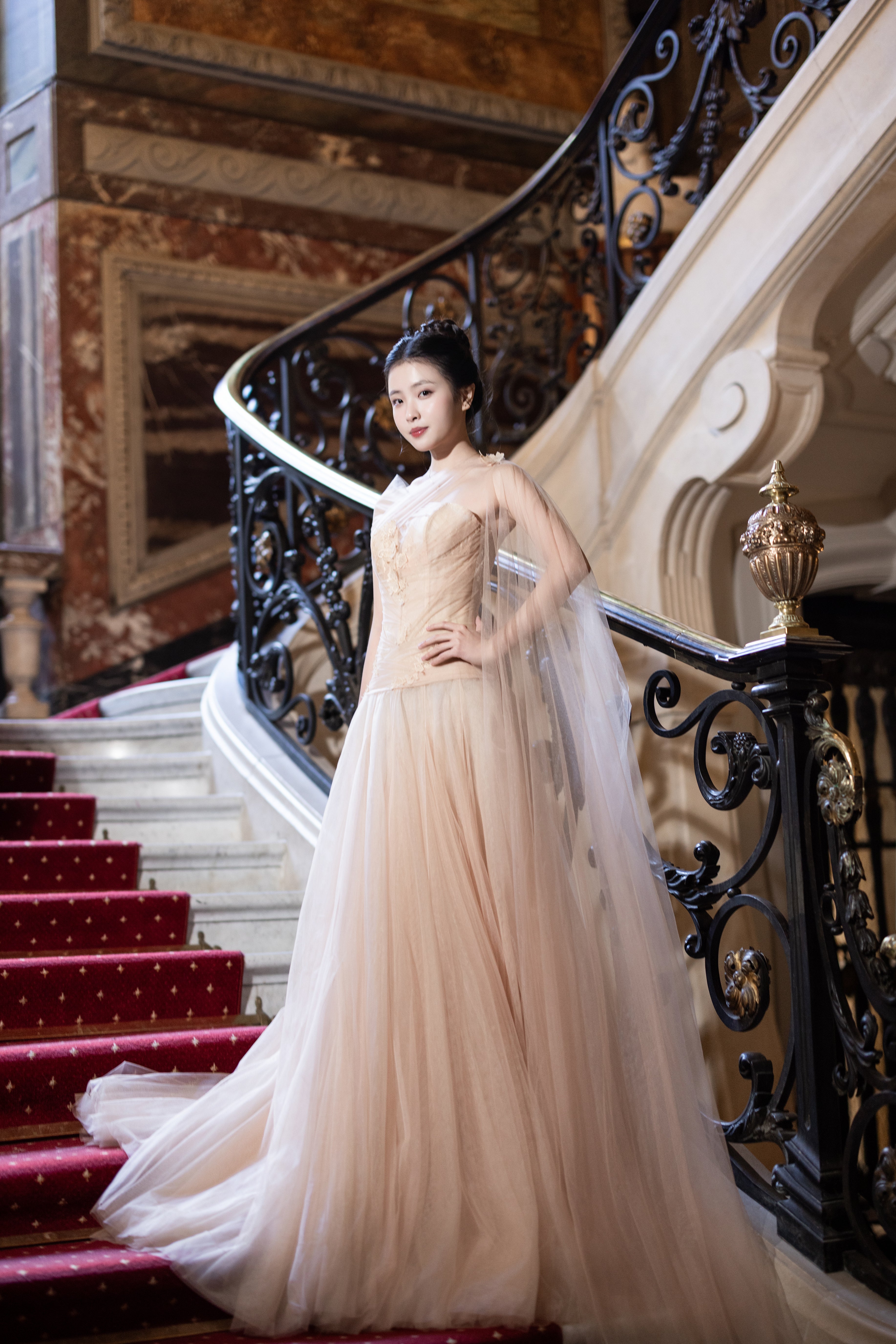 Linh Nga Couture ALT121 Lace Bodice