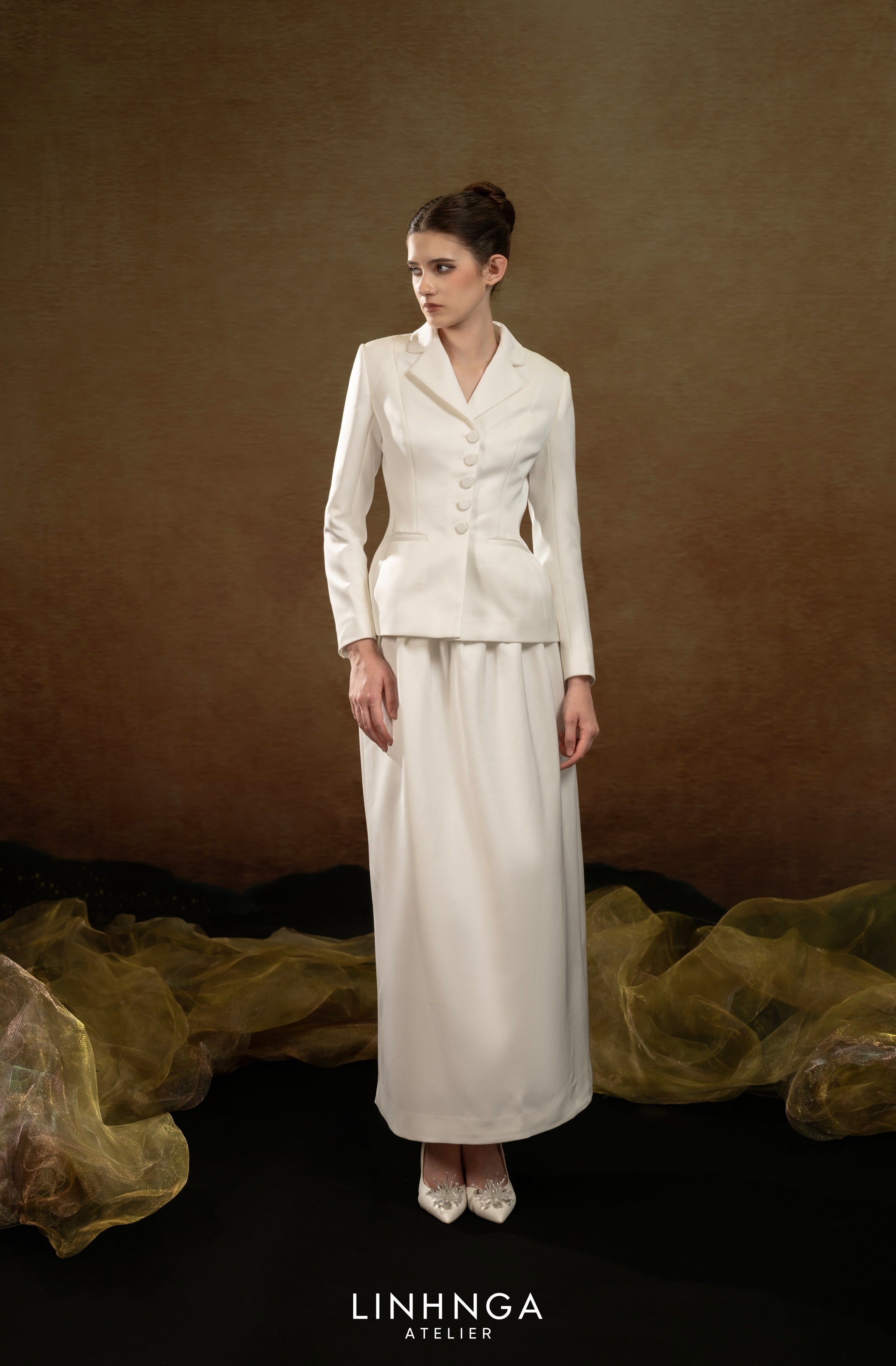Linh NgaRD005 – Timeless Ivory Tailored Elegance