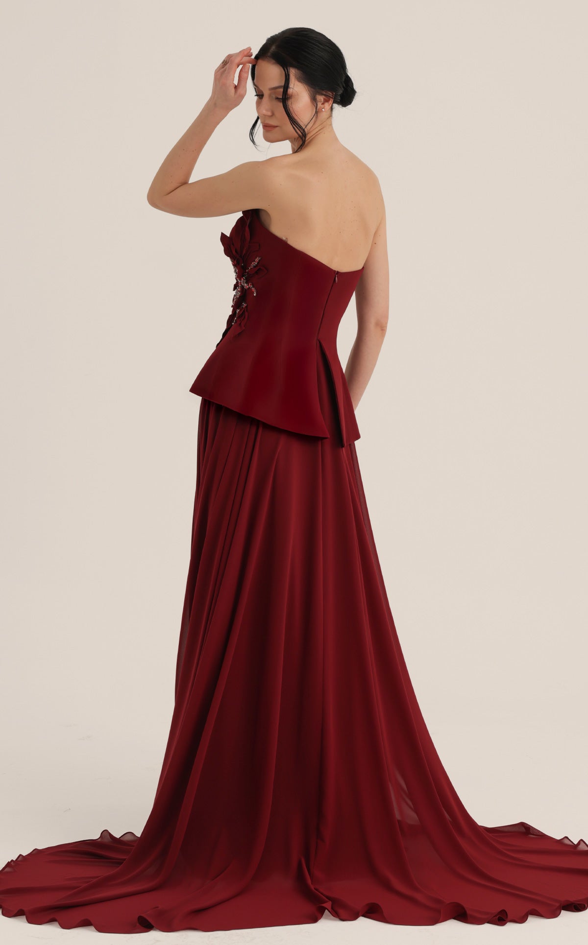 MNM Couture O07815
