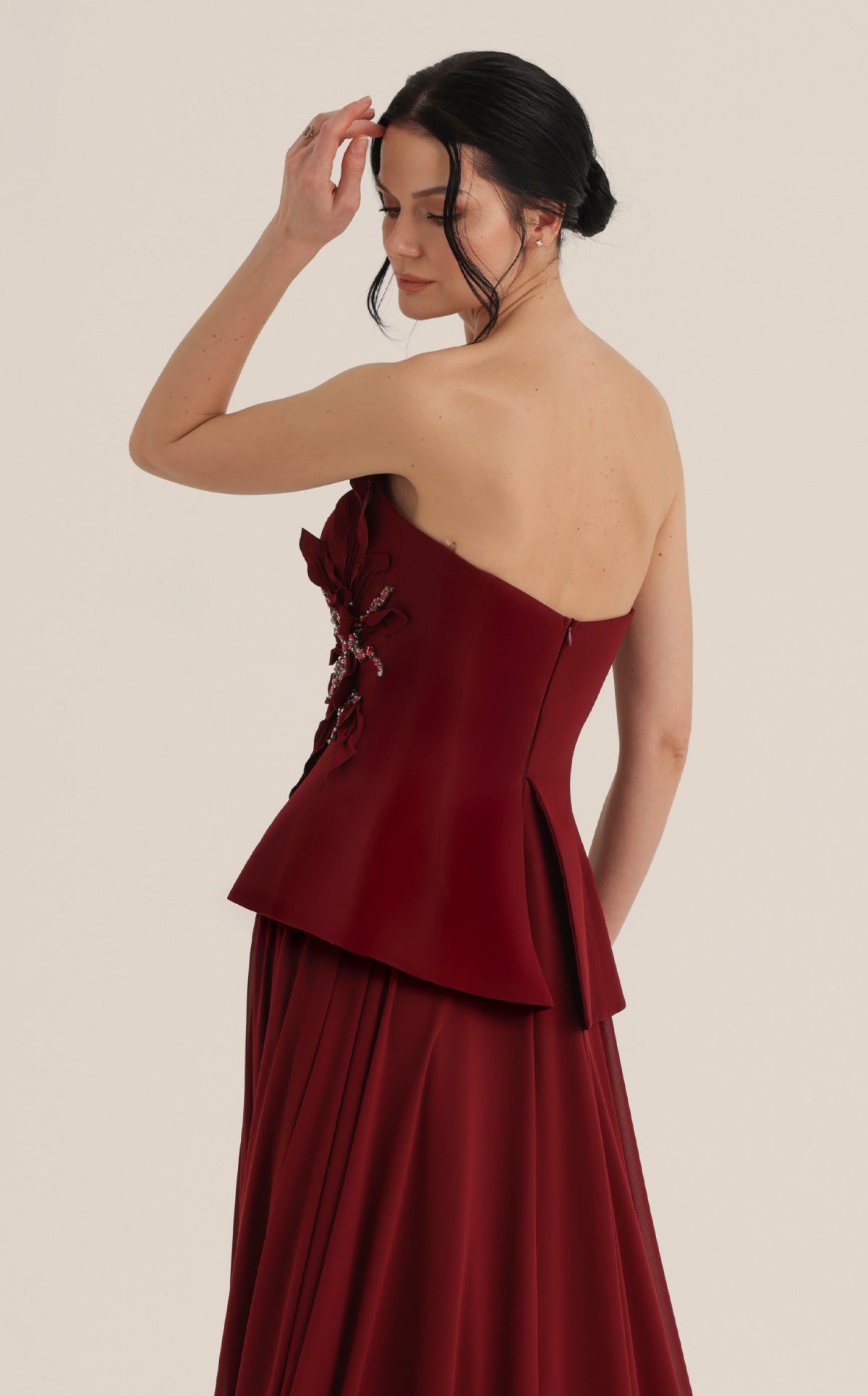 MNM Couture O07815