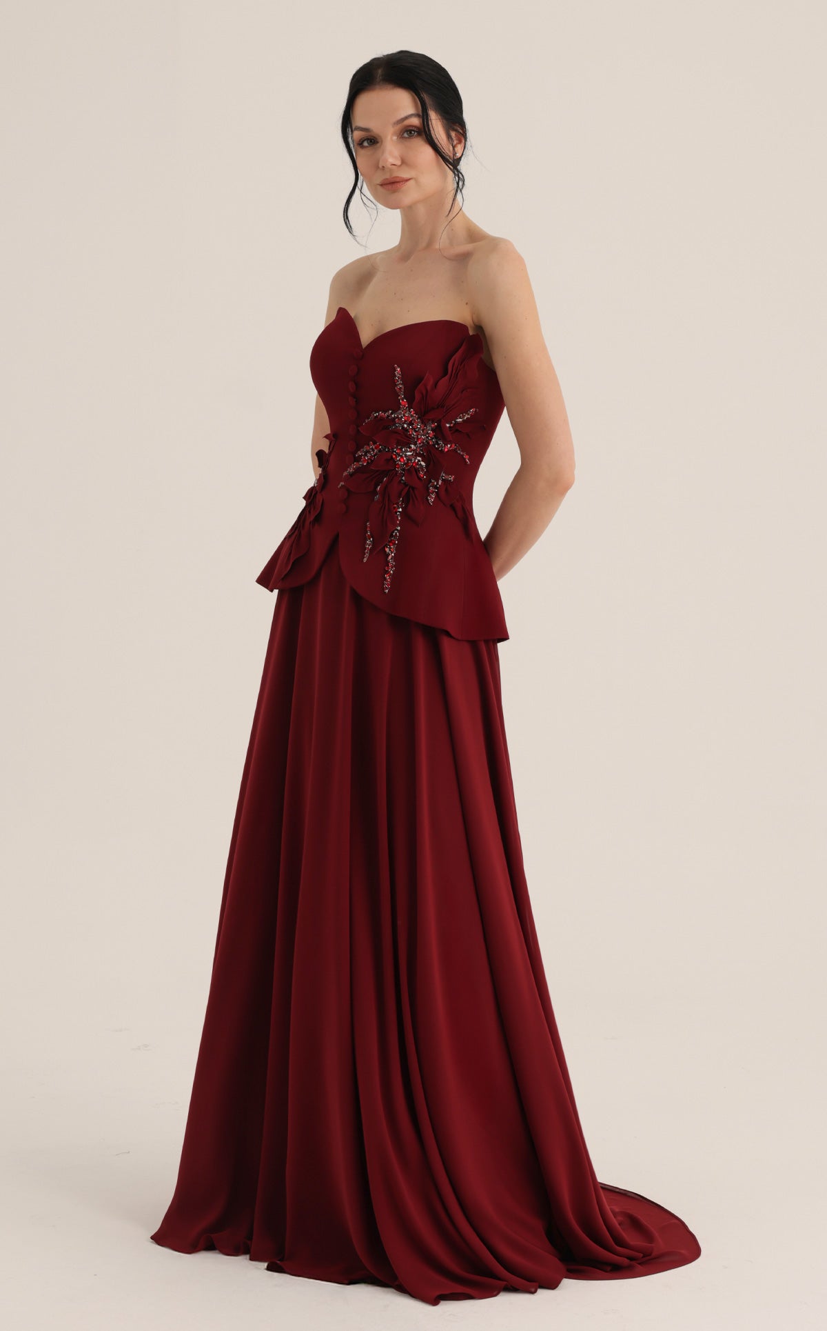 MNM Couture O07815