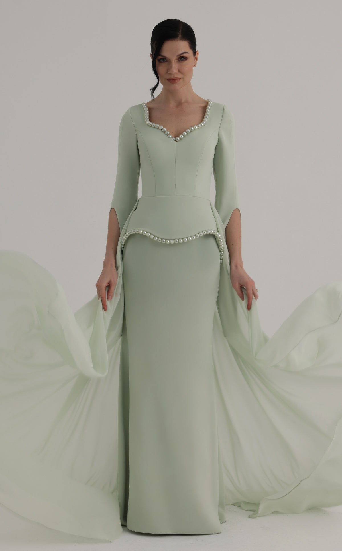 MNM Couture O07826