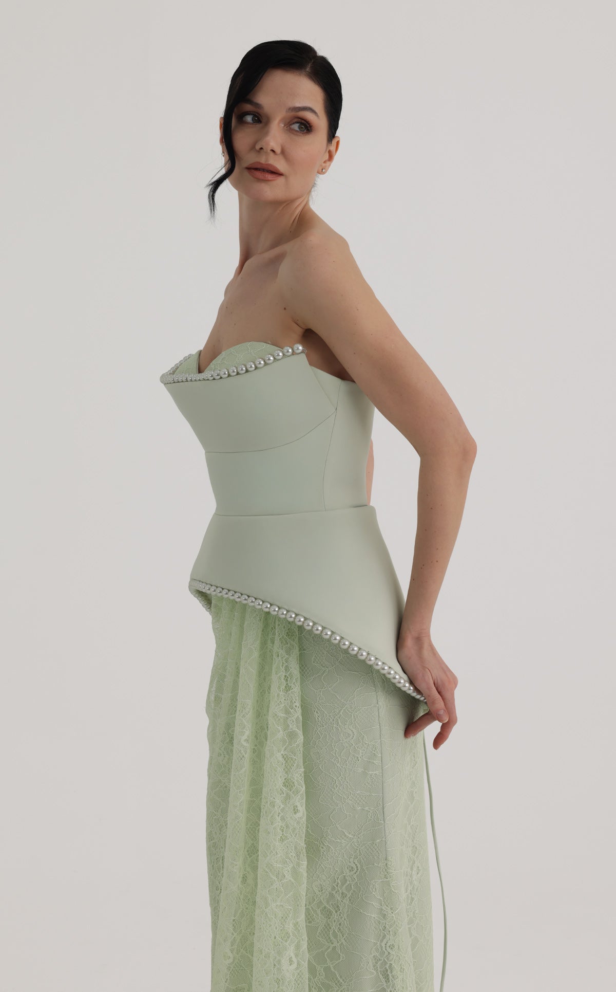 MNM Couture O07829