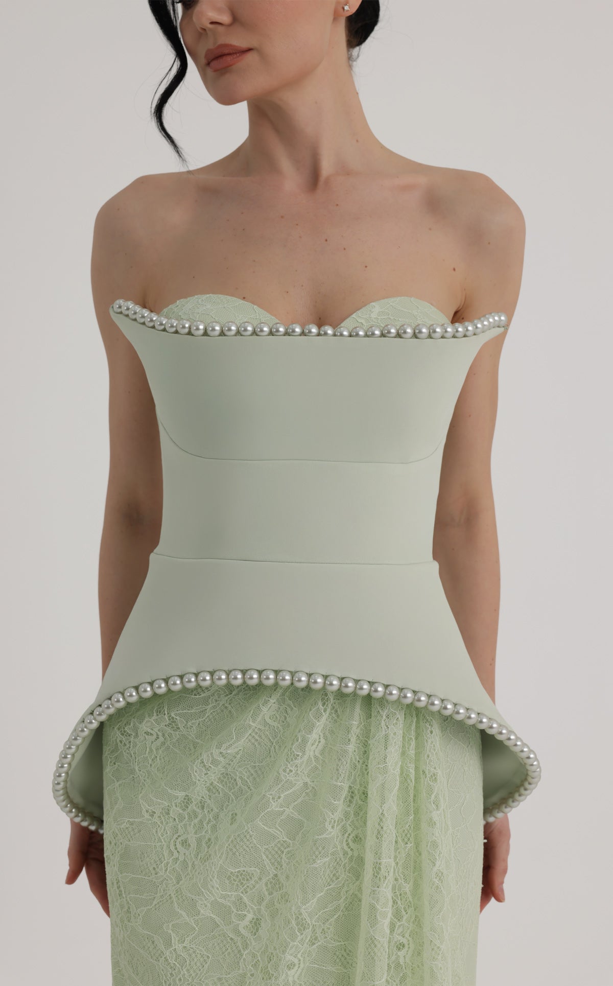 MNM Couture O07829